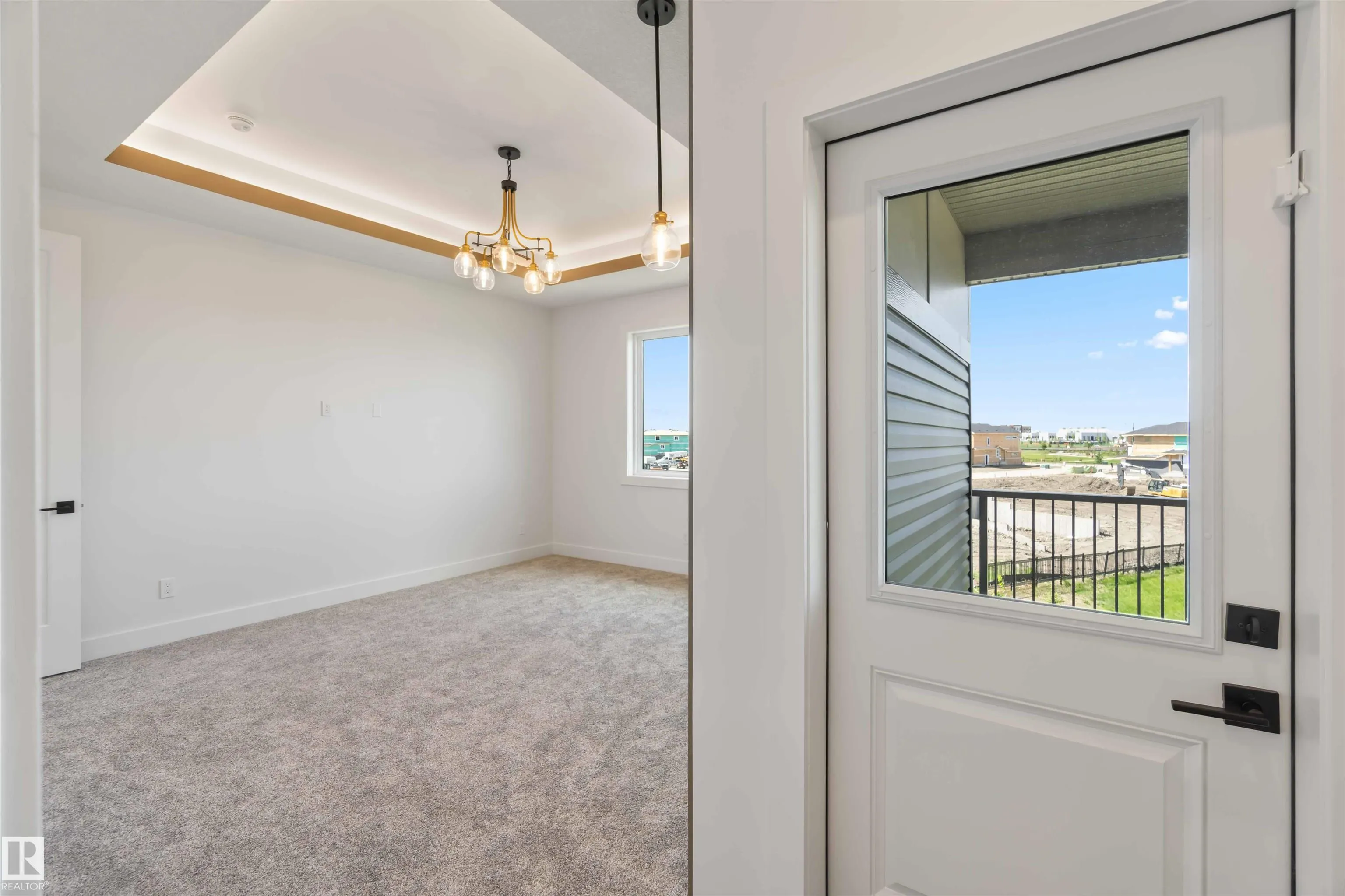 70 Eldridge Point