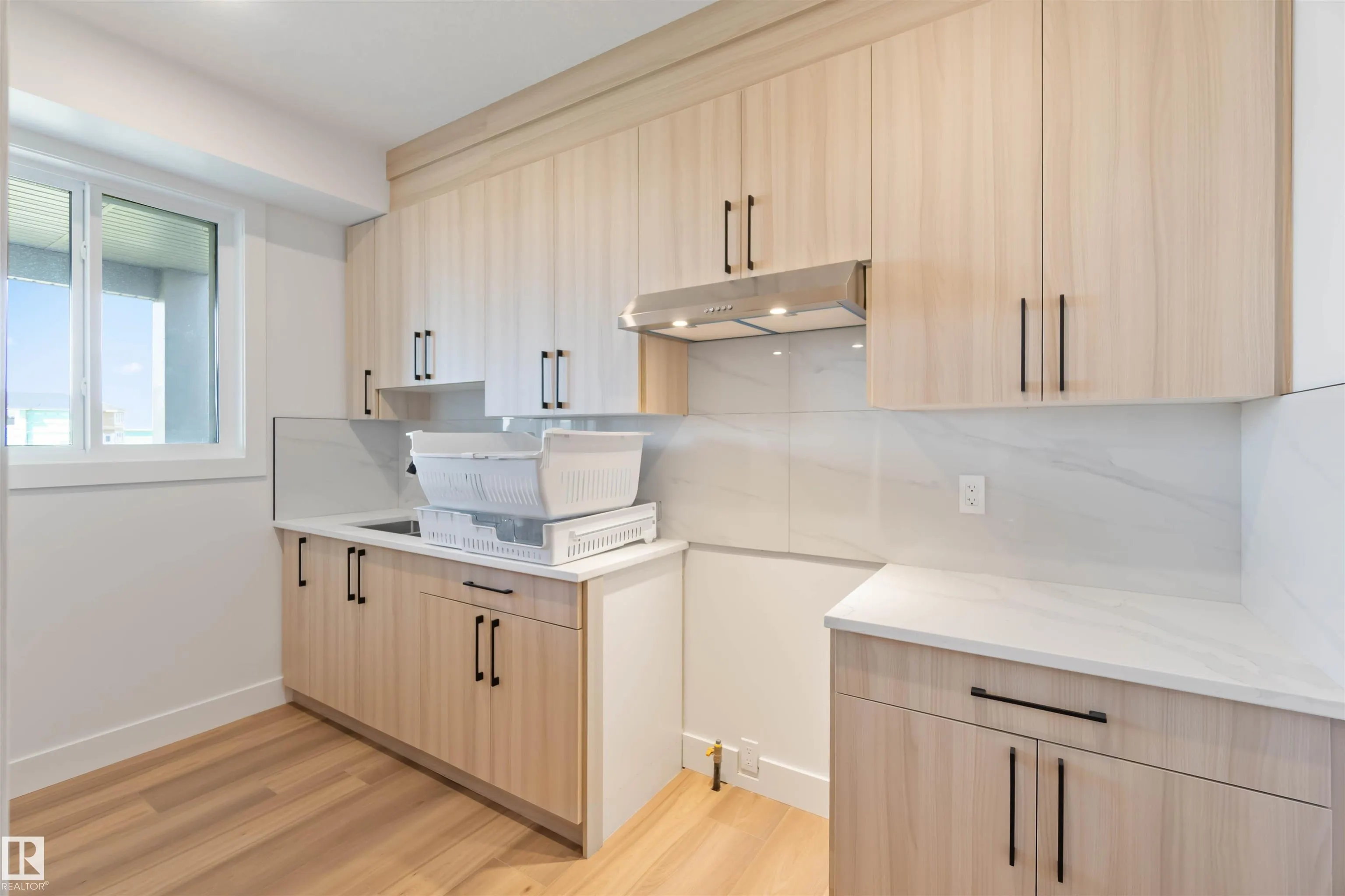 70 Eldridge Point