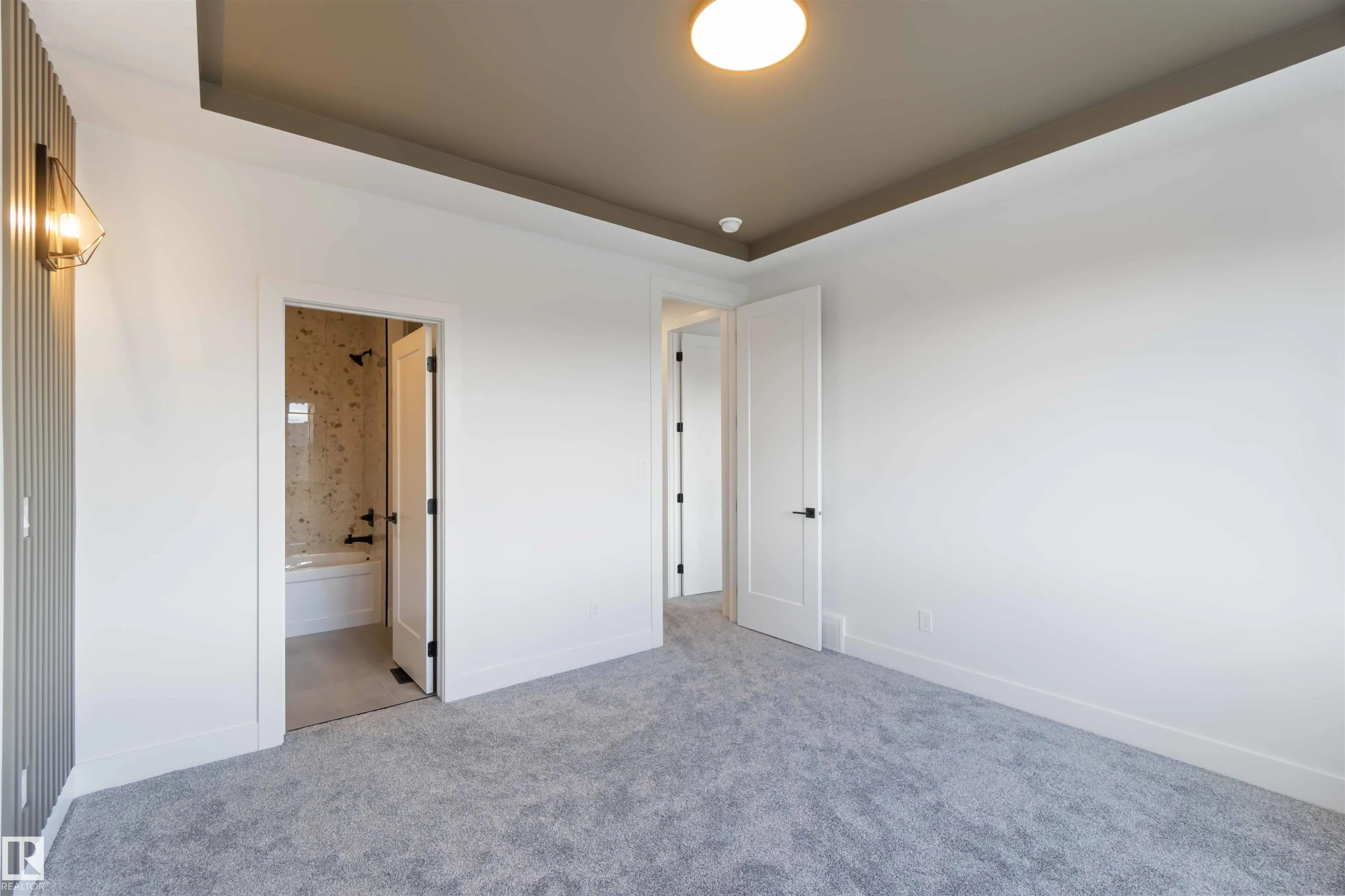 70 Eldridge Point
