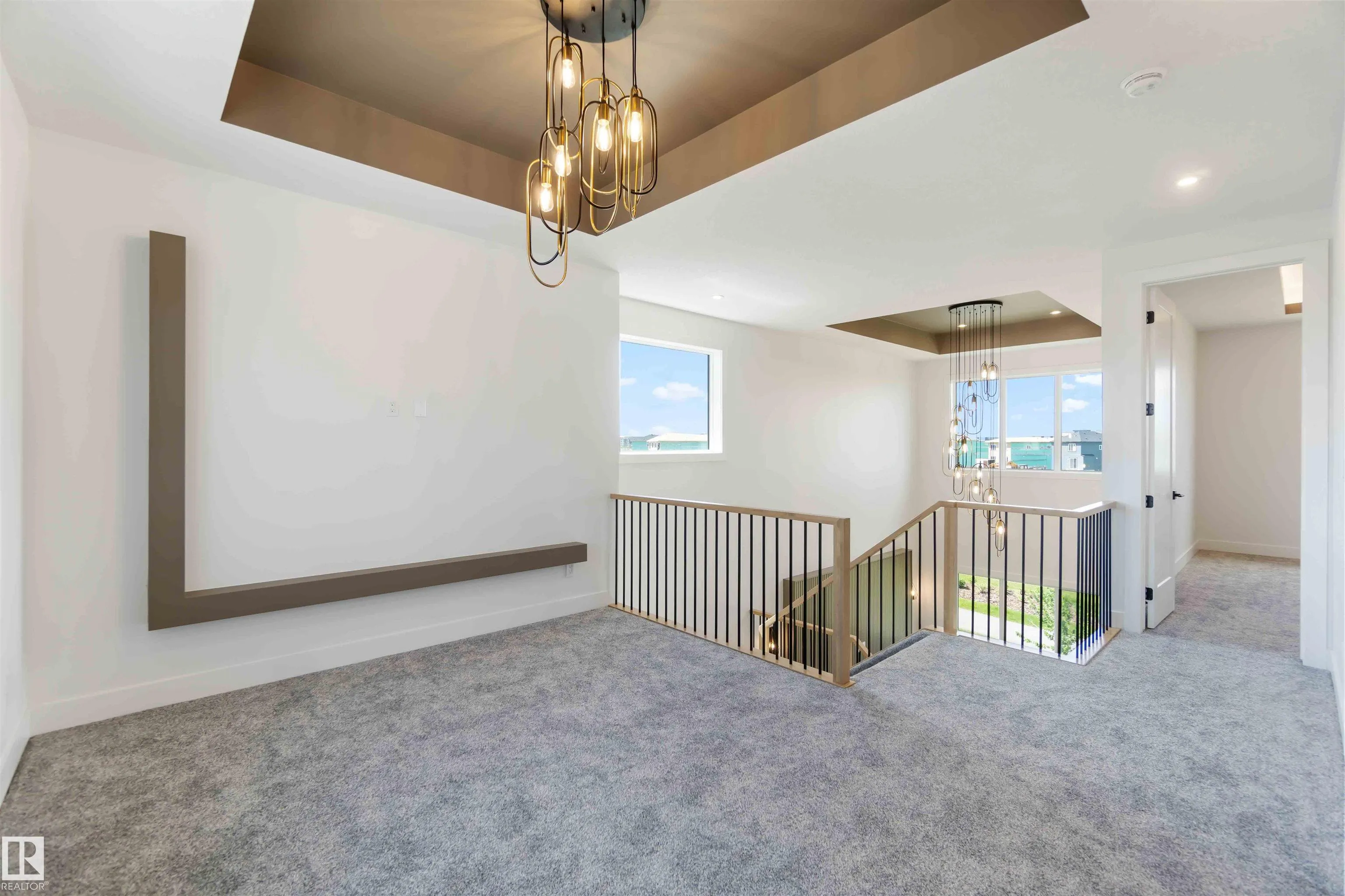 70 Eldridge Point