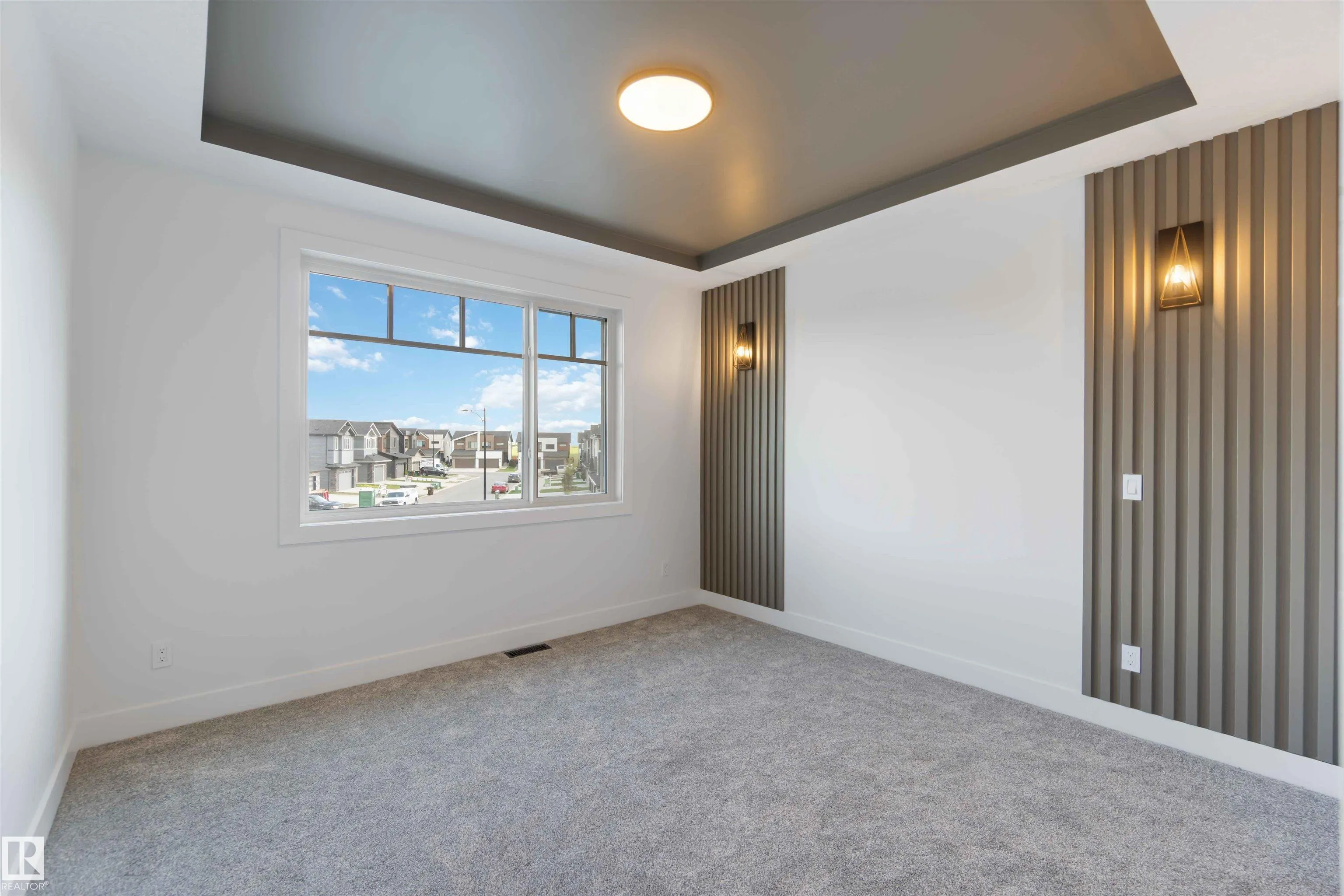 70 Eldridge Point