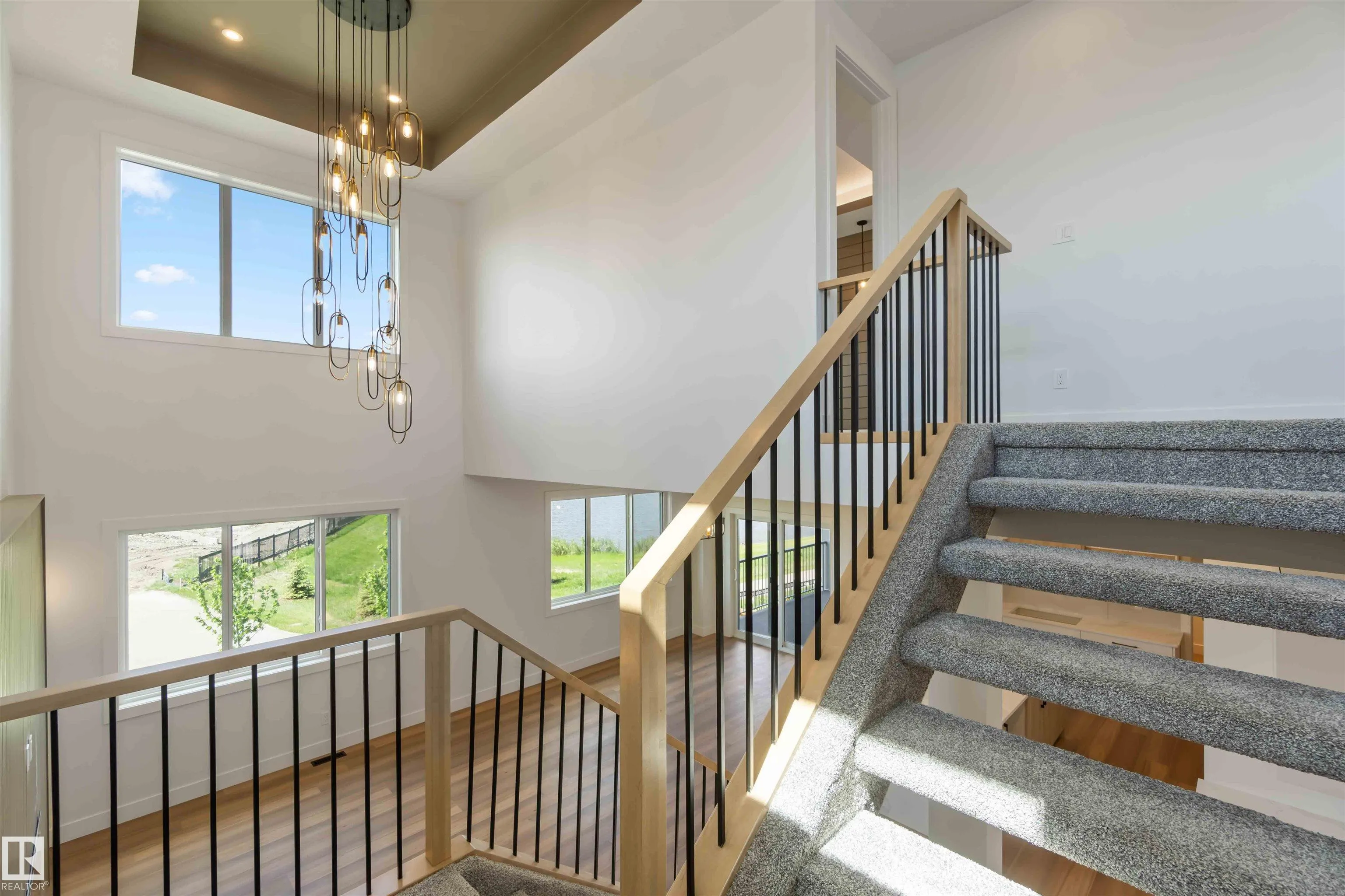 70 Eldridge Point