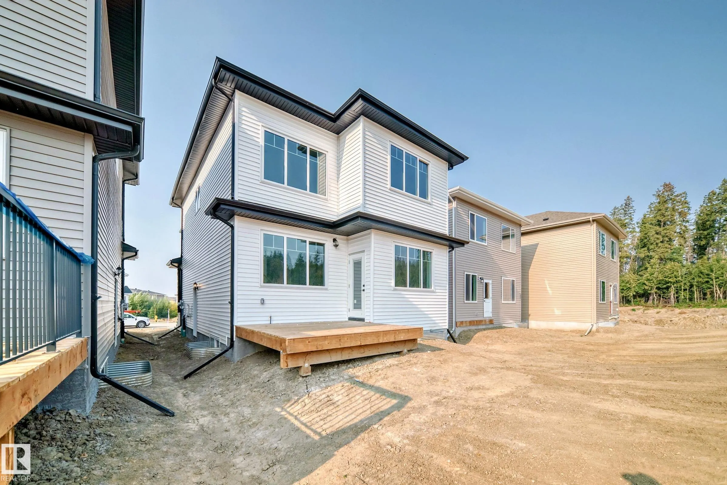 39 MEADOWGROVE Lane