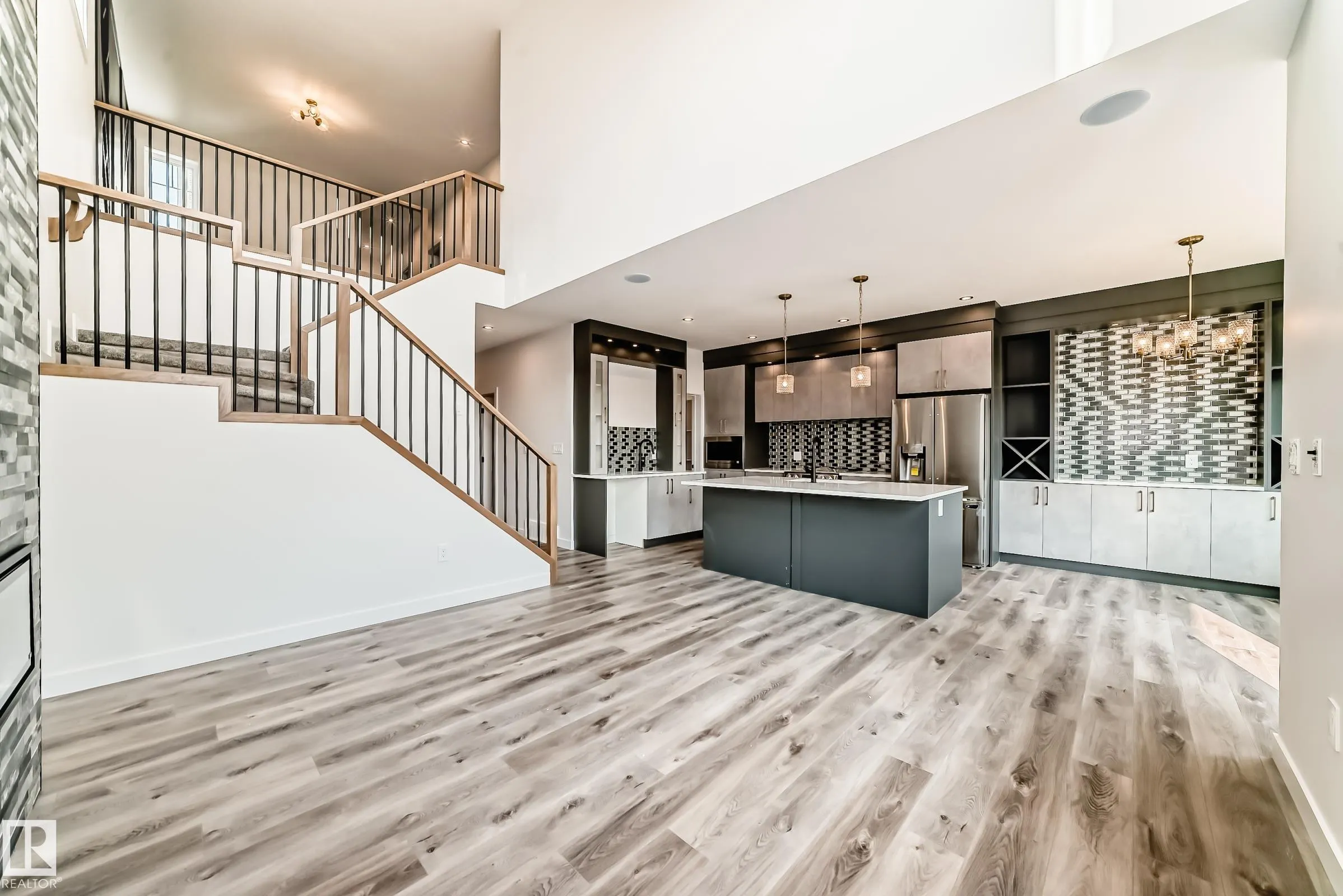 39 MEADOWGROVE Lane