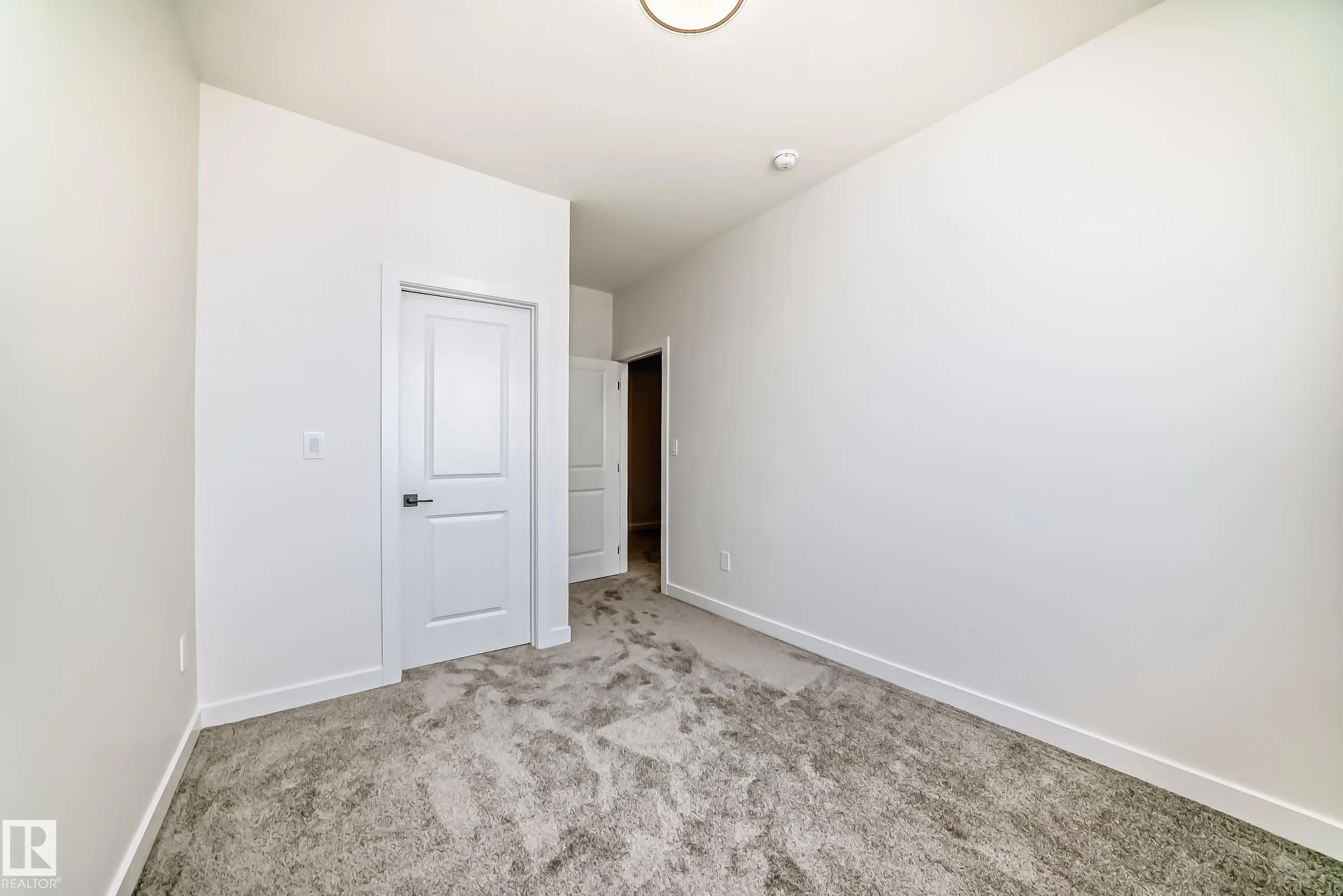 39 MEADOWGROVE Lane