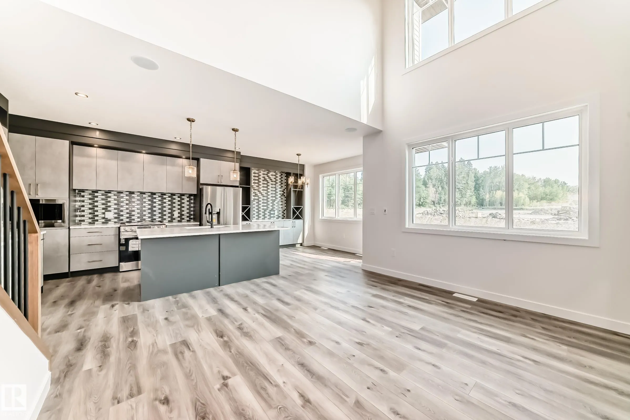 39 MEADOWGROVE Lane