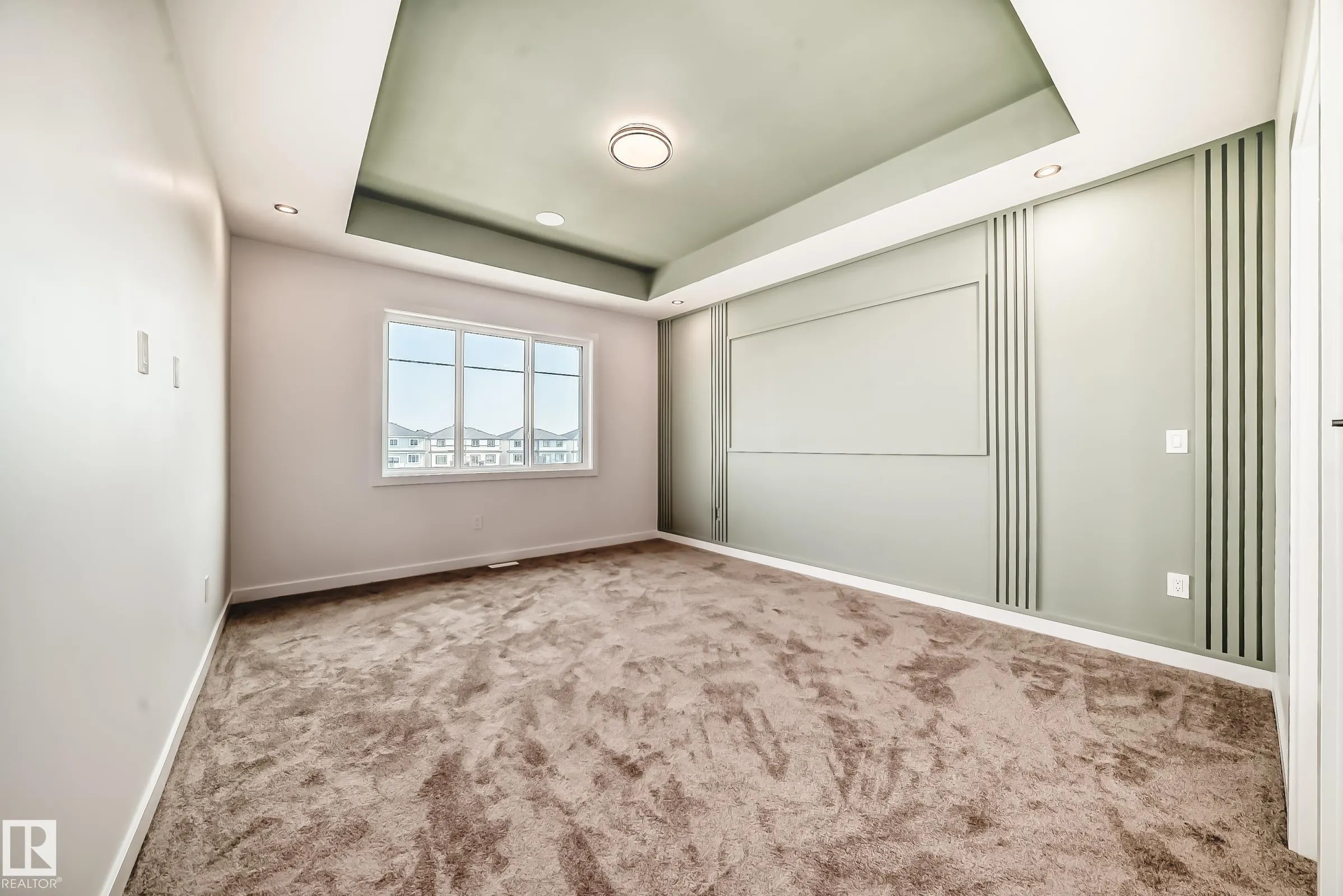 15 AXELWOOD Crescent
