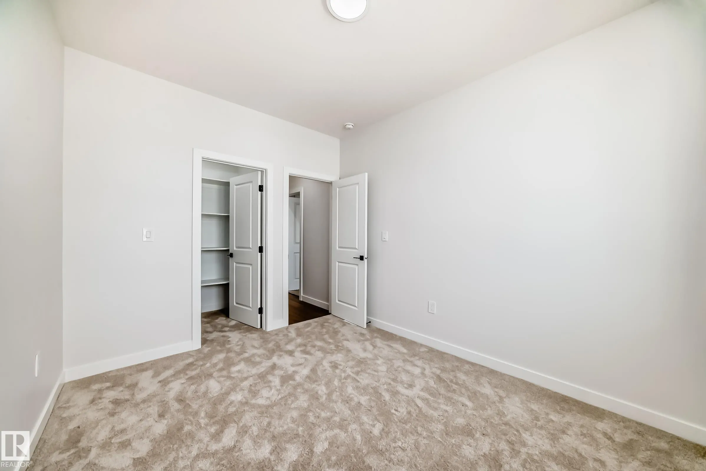15 AXELWOOD Crescent