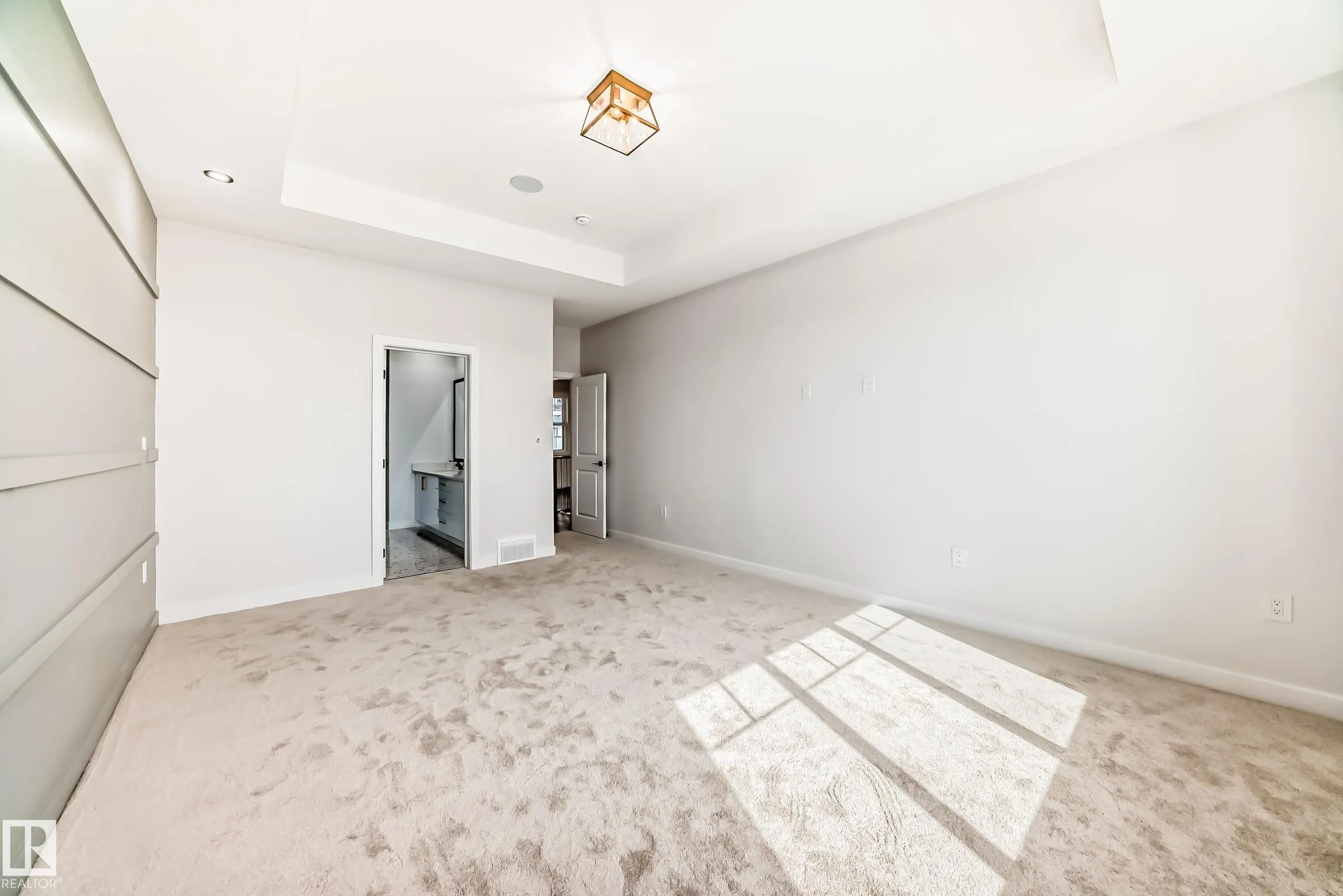 15 AXELWOOD Crescent