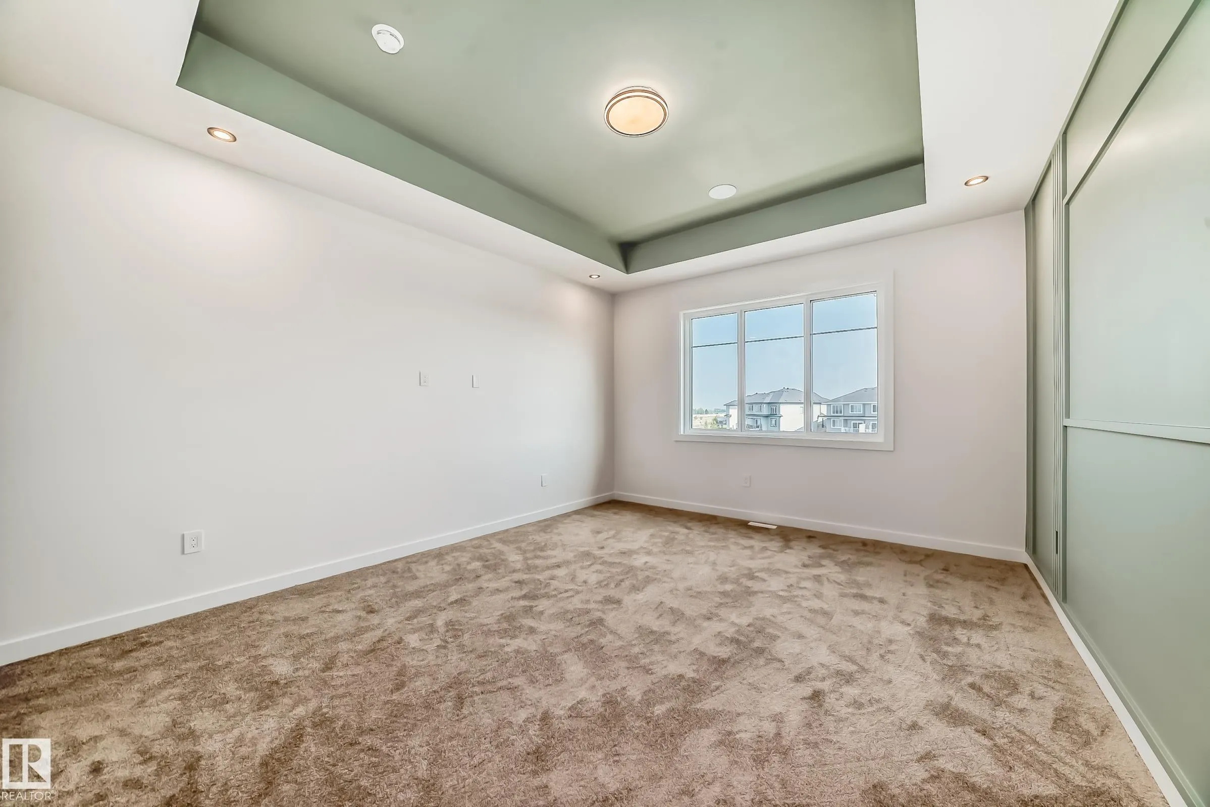 15 AXELWOOD Crescent