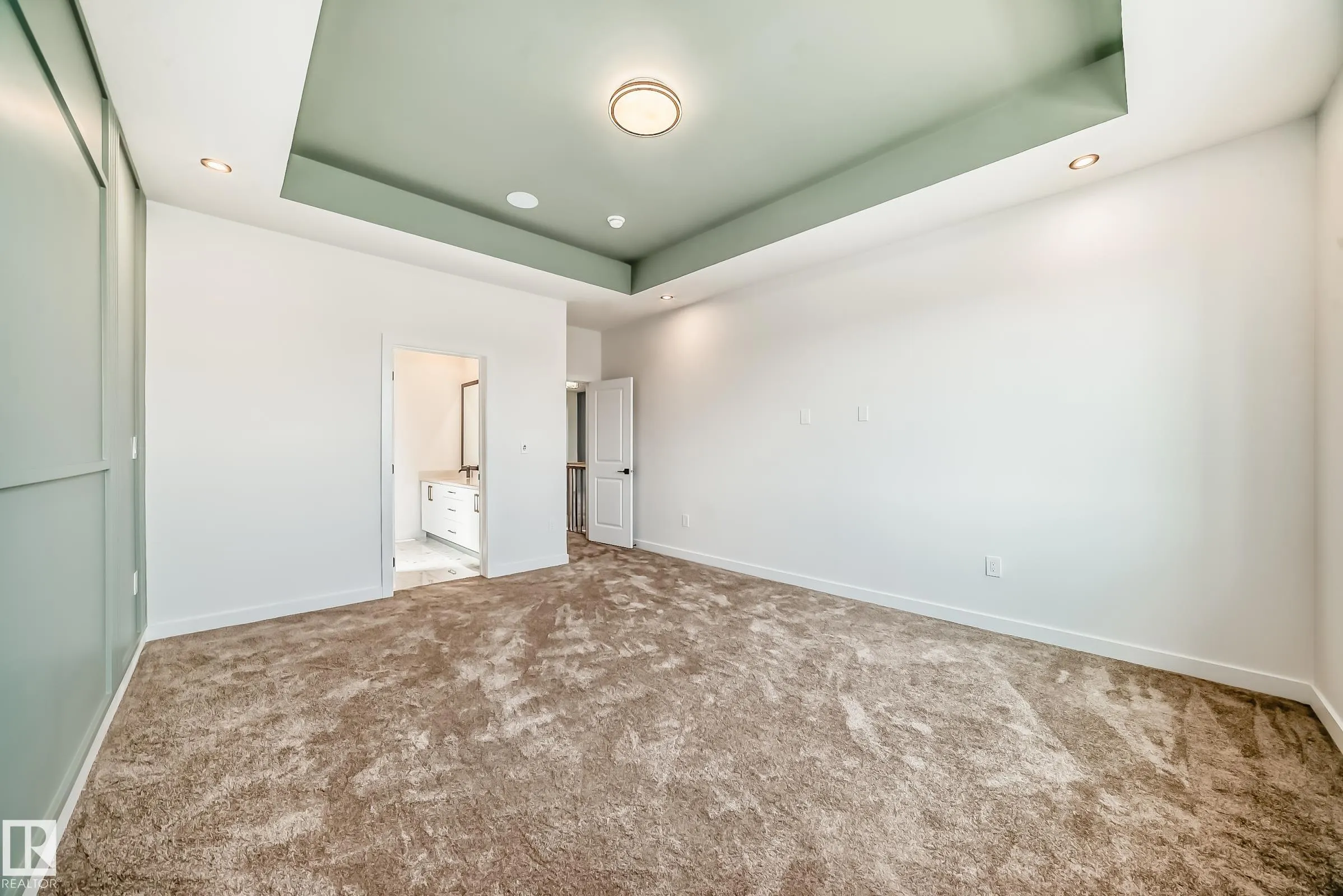 15 AXELWOOD Crescent