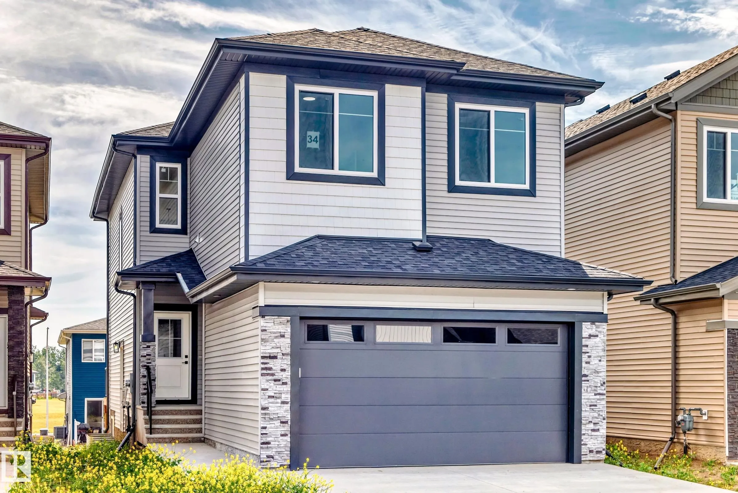 15 AXELWOOD Crescent