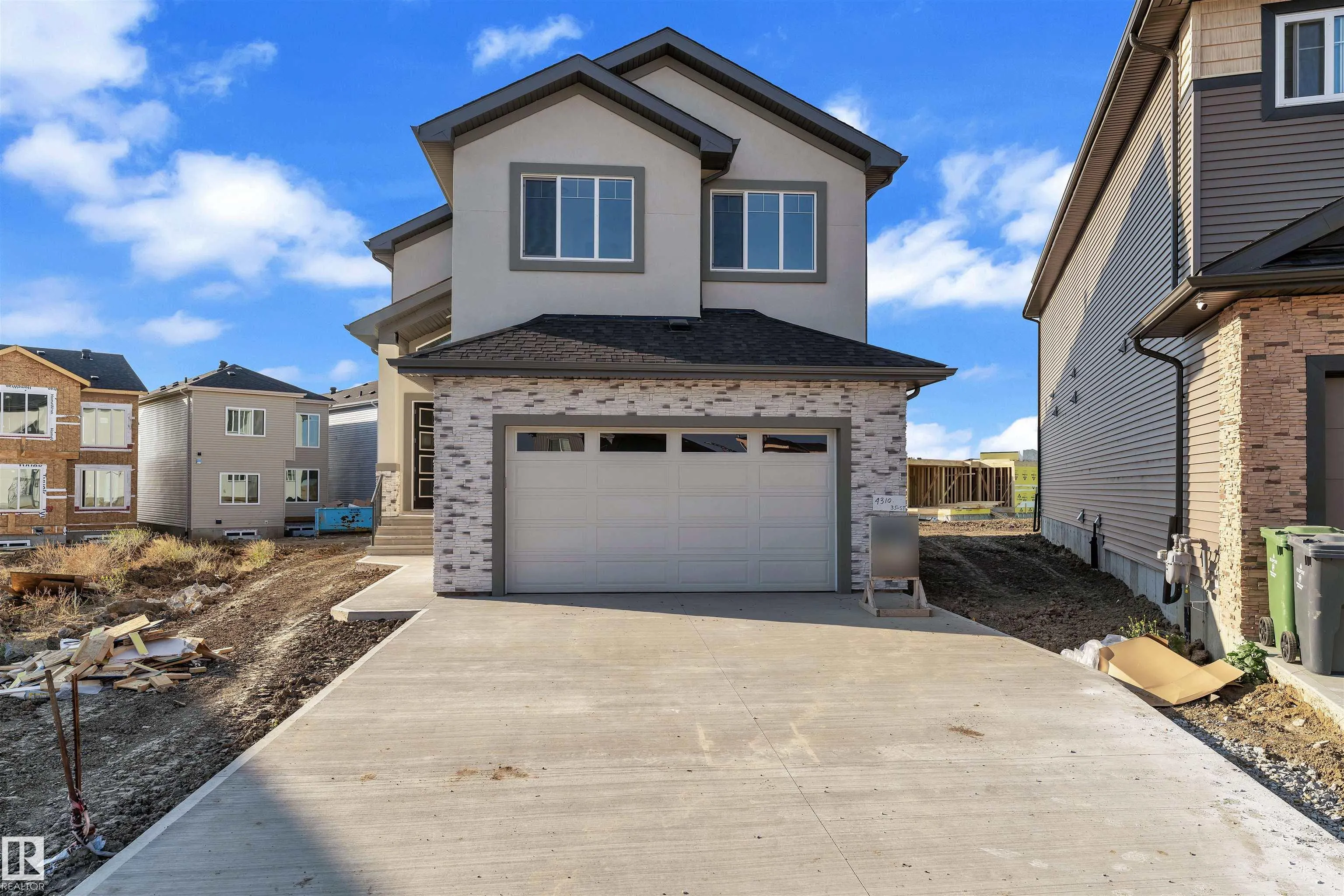 4310 35 ST