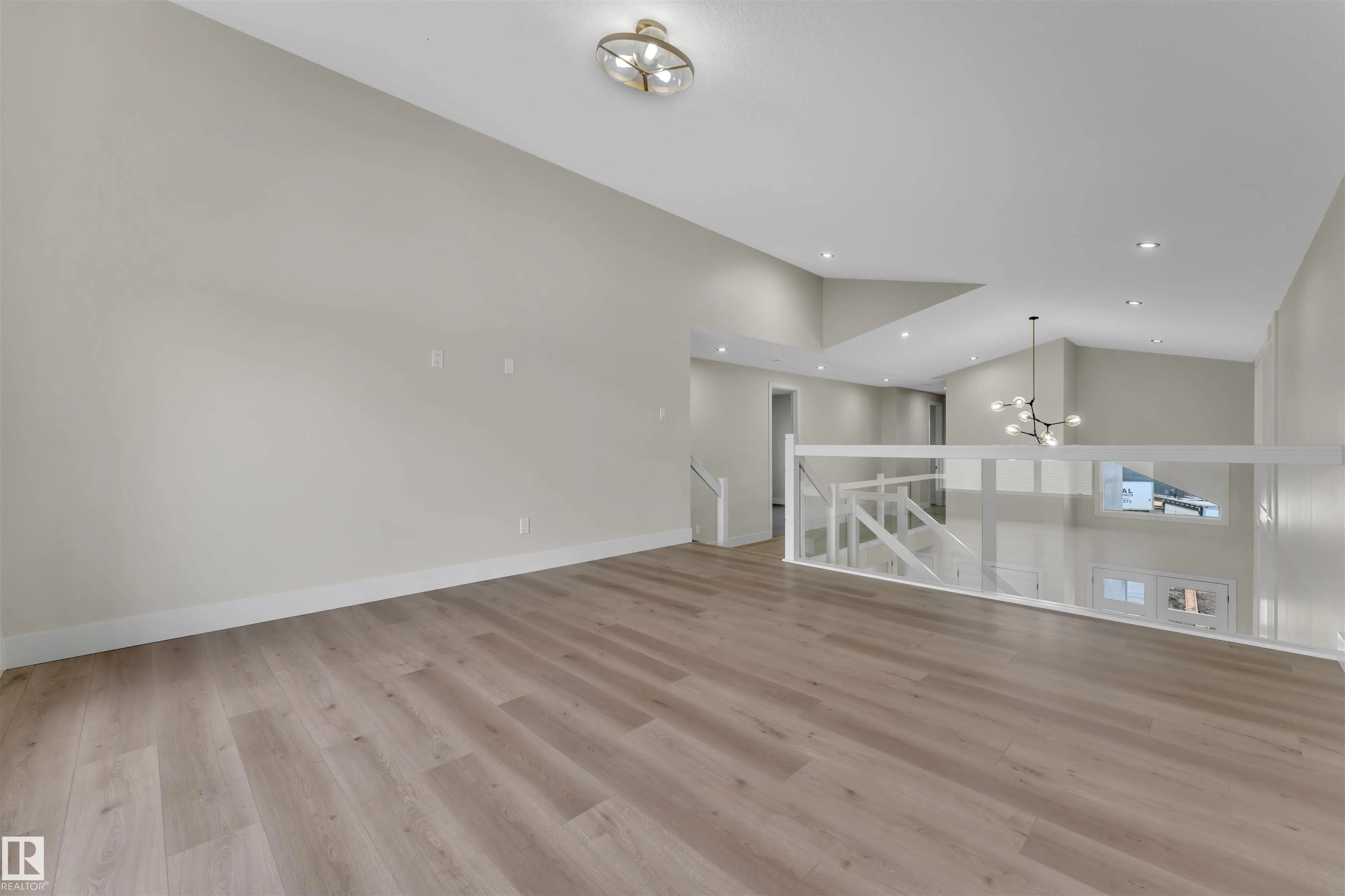 4310 35 ST