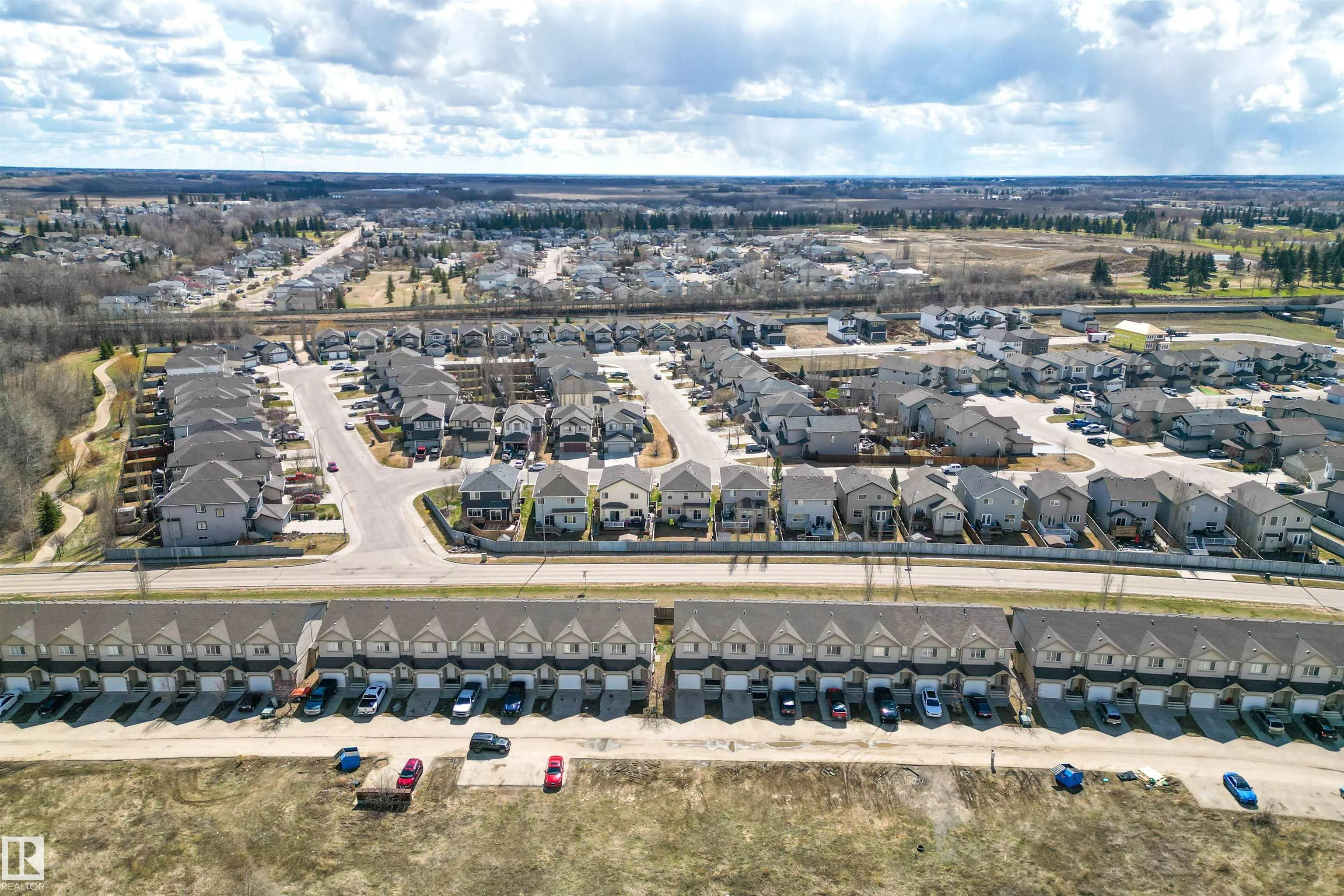 109 SANDSTONE Estates