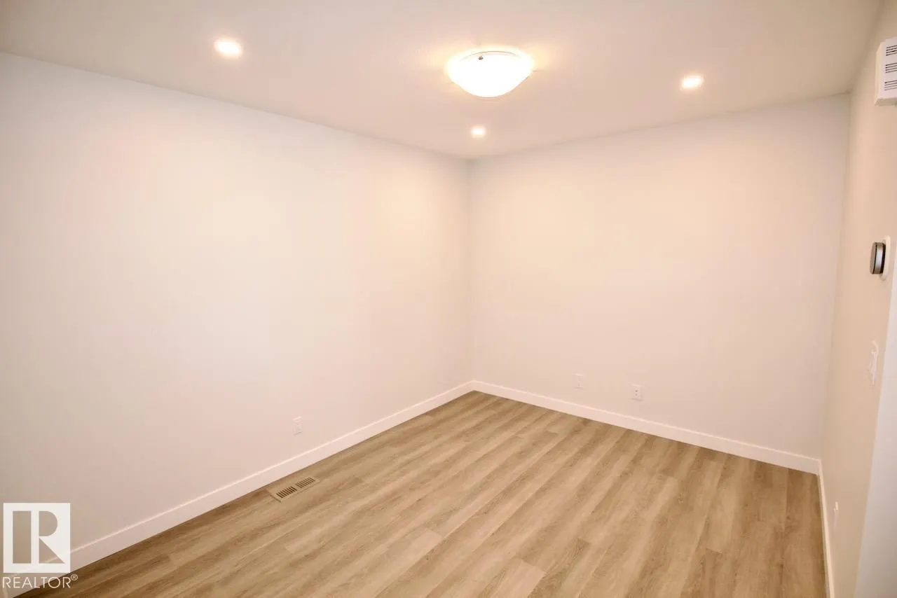 1045 HELEN LAVENDER LANE Lane