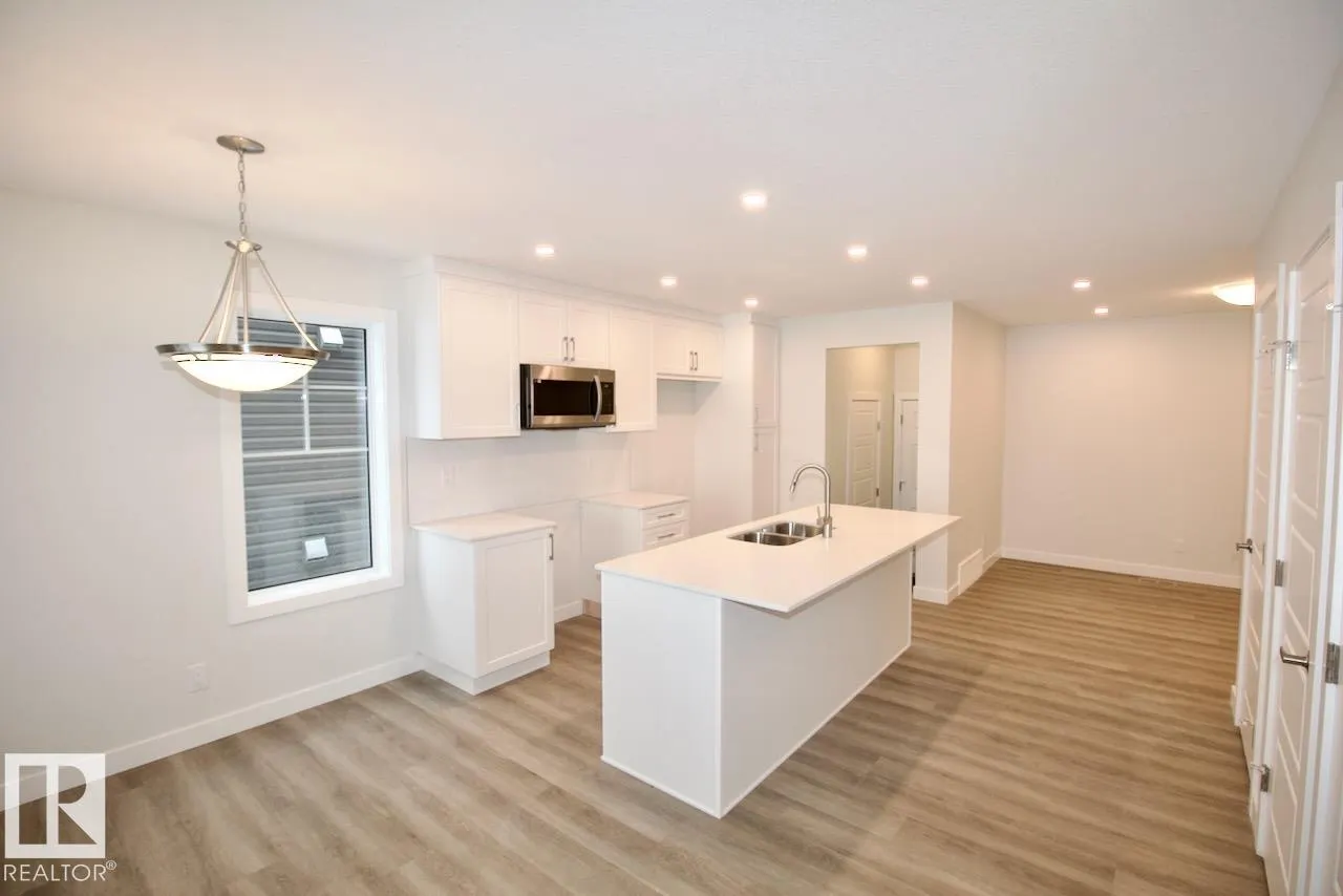 1045 HELEN LAVENDER LANE Lane