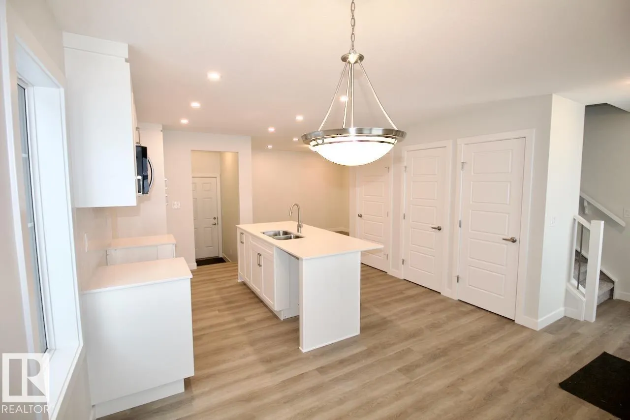 1045 HELEN LAVENDER LANE Lane