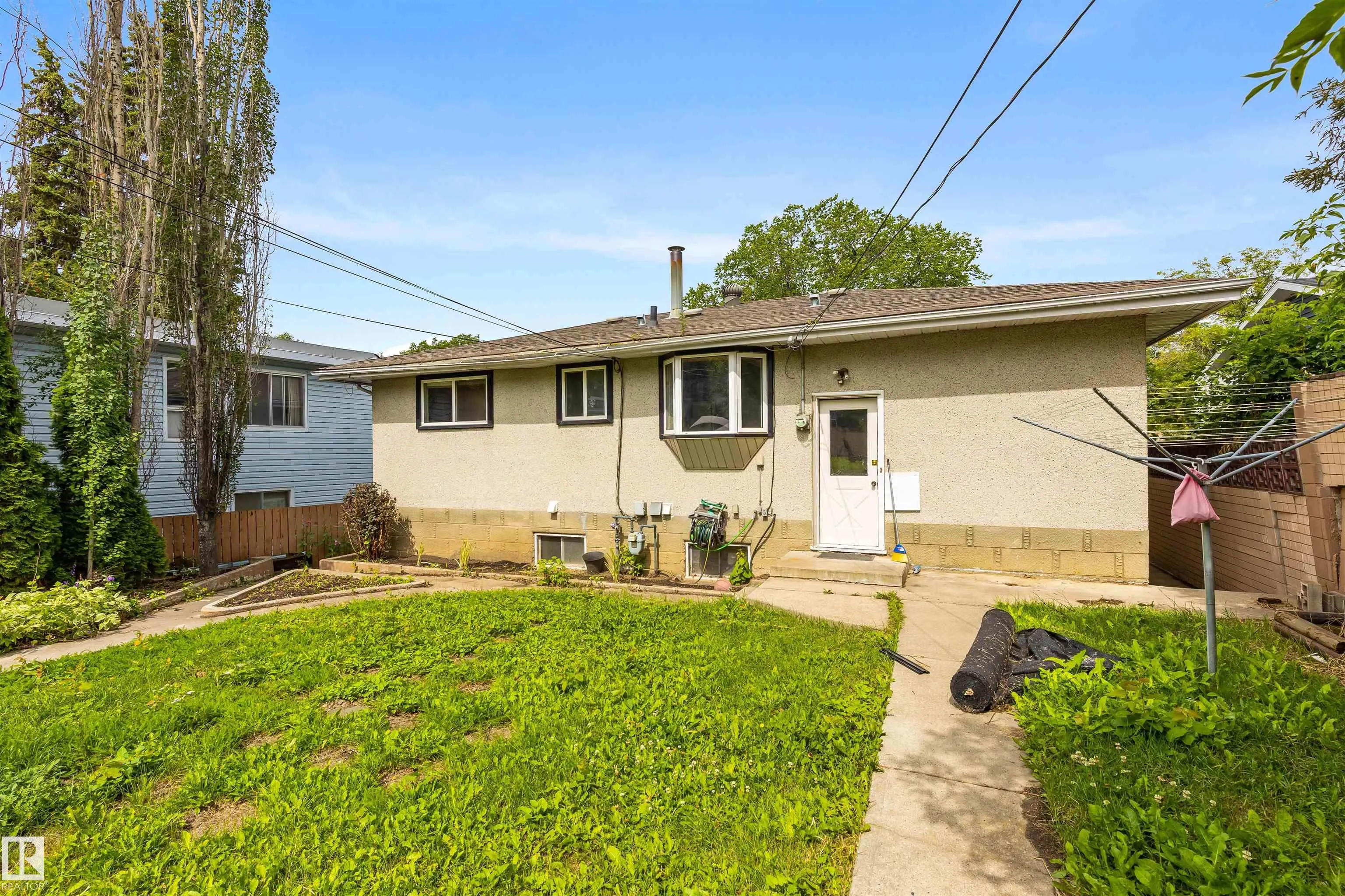 52 BELMONT Drive