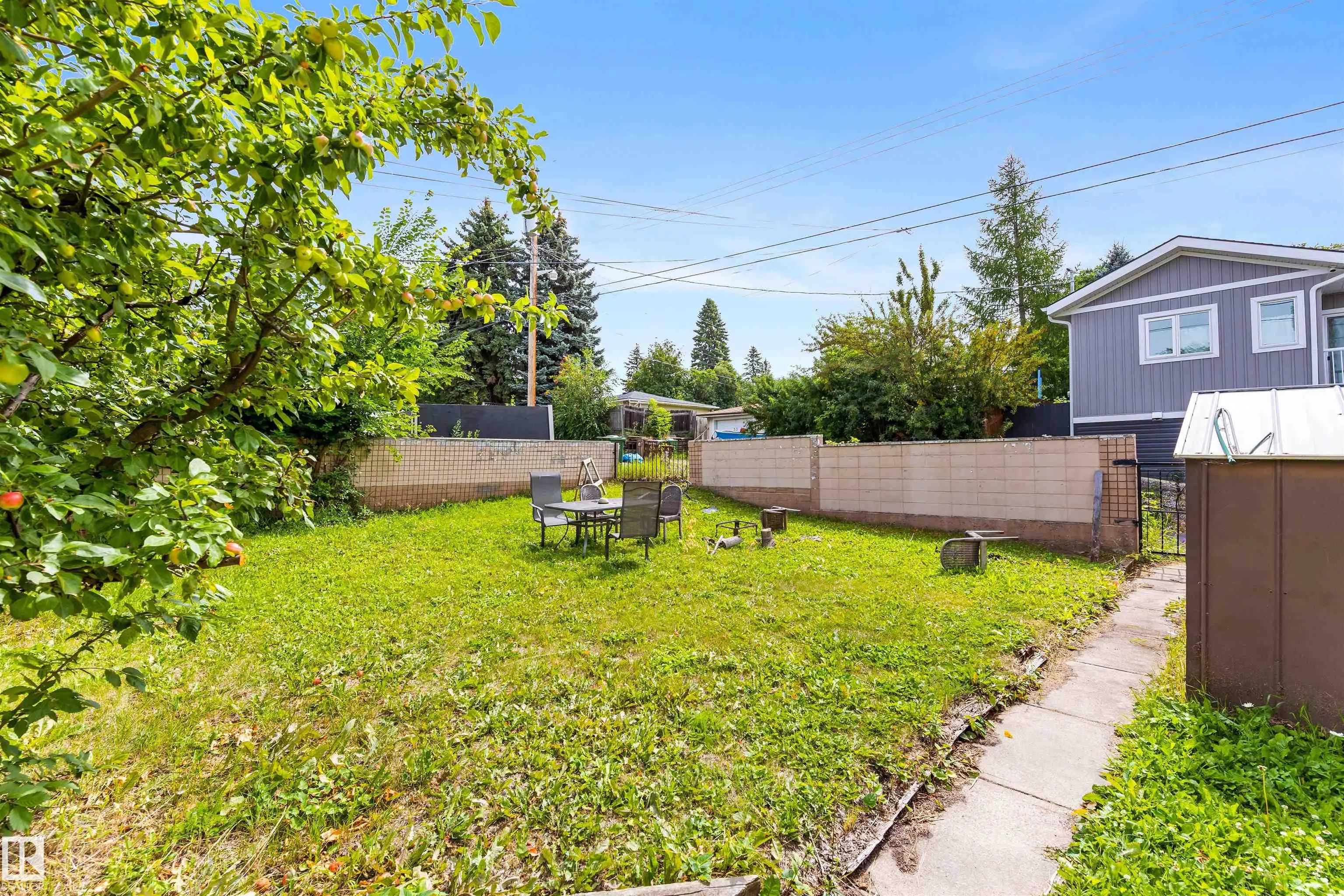 52 BELMONT Drive