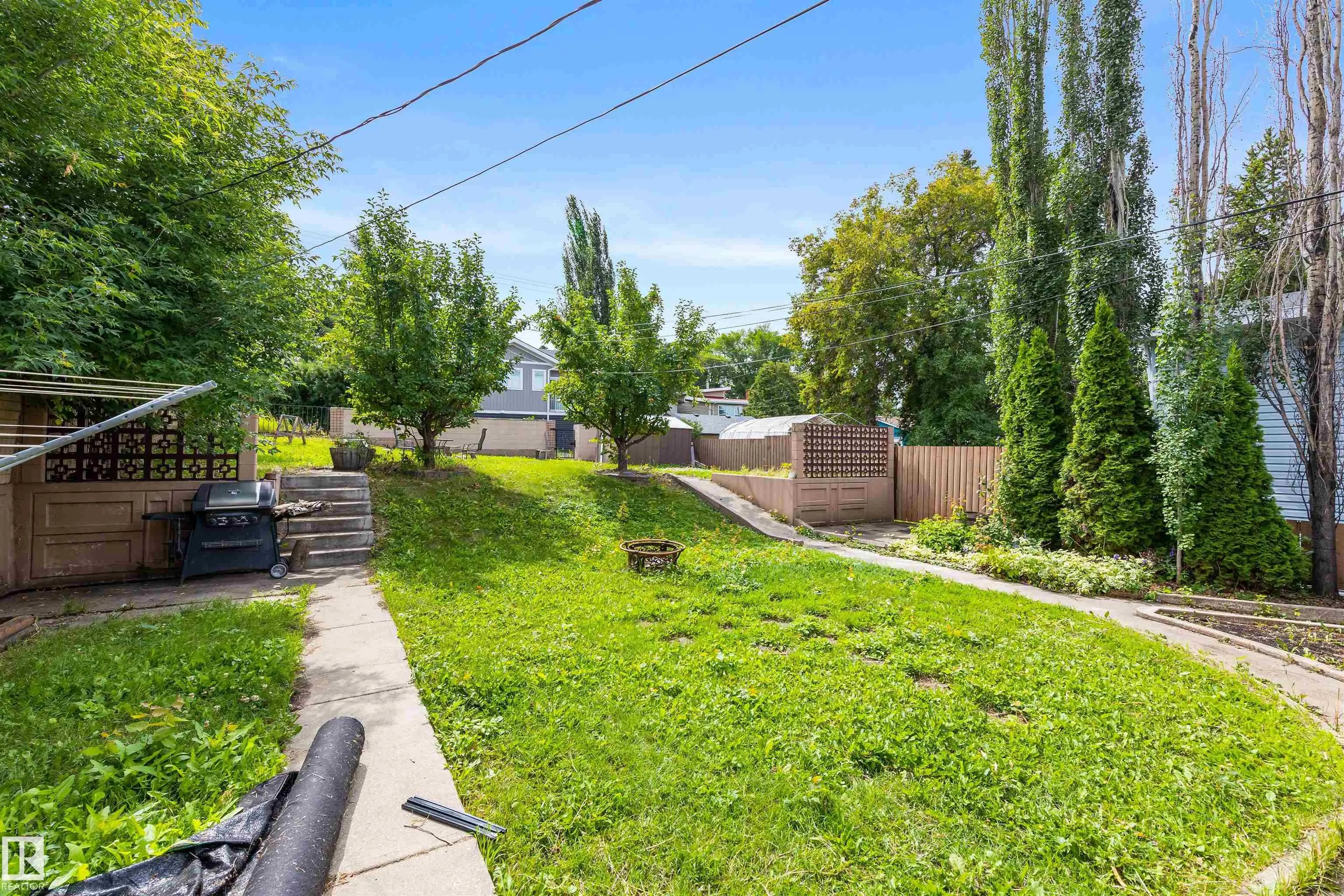 52 BELMONT Drive