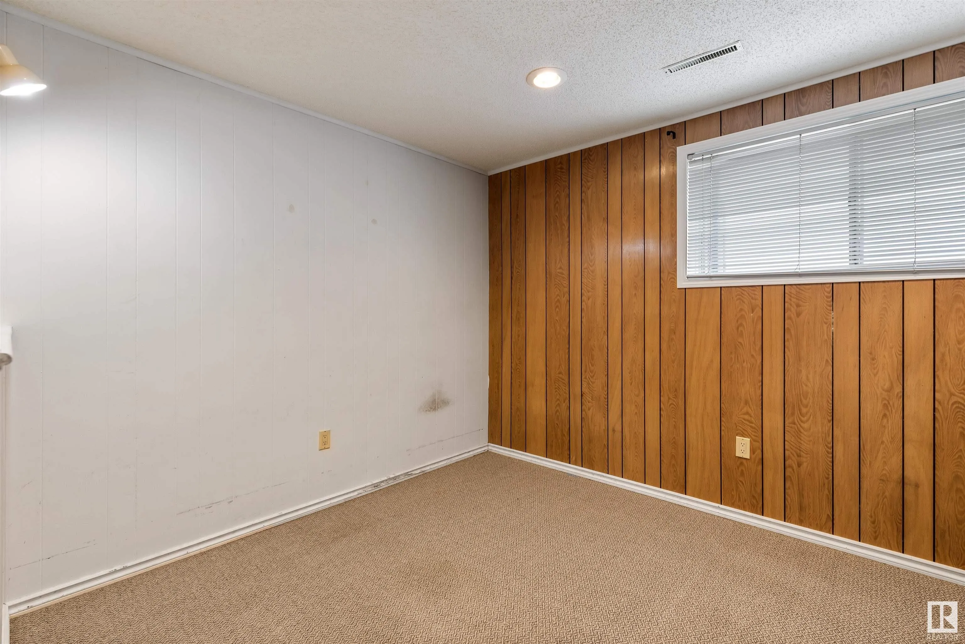 52 BELMONT Drive