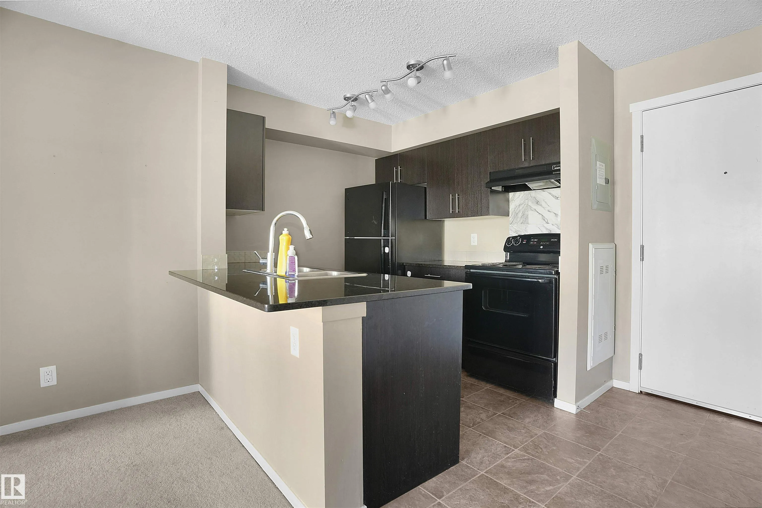 3315 JAMES MOWATT Trail