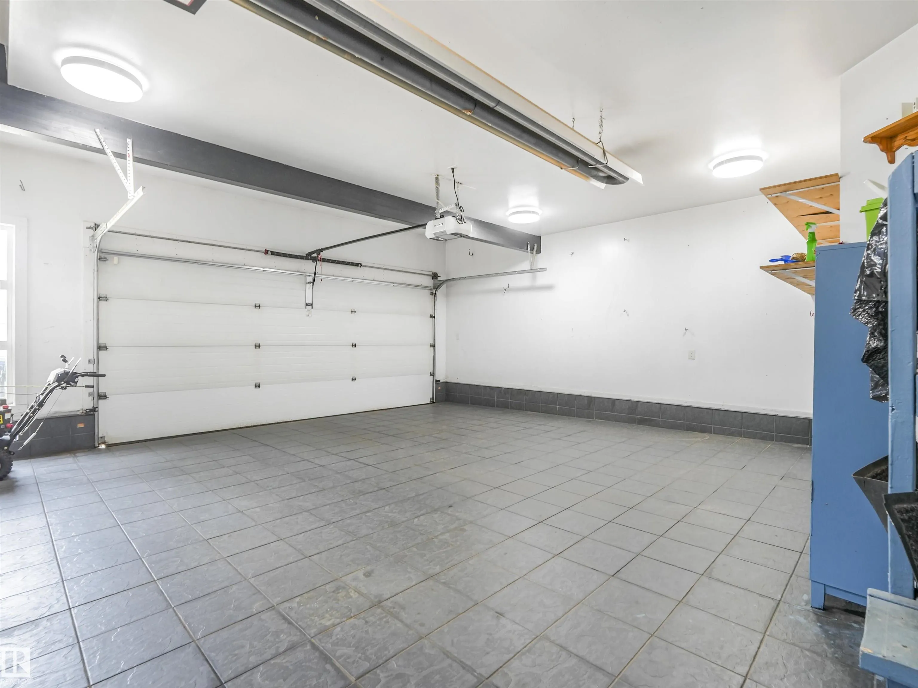 55 RIDGELAND Point(e)