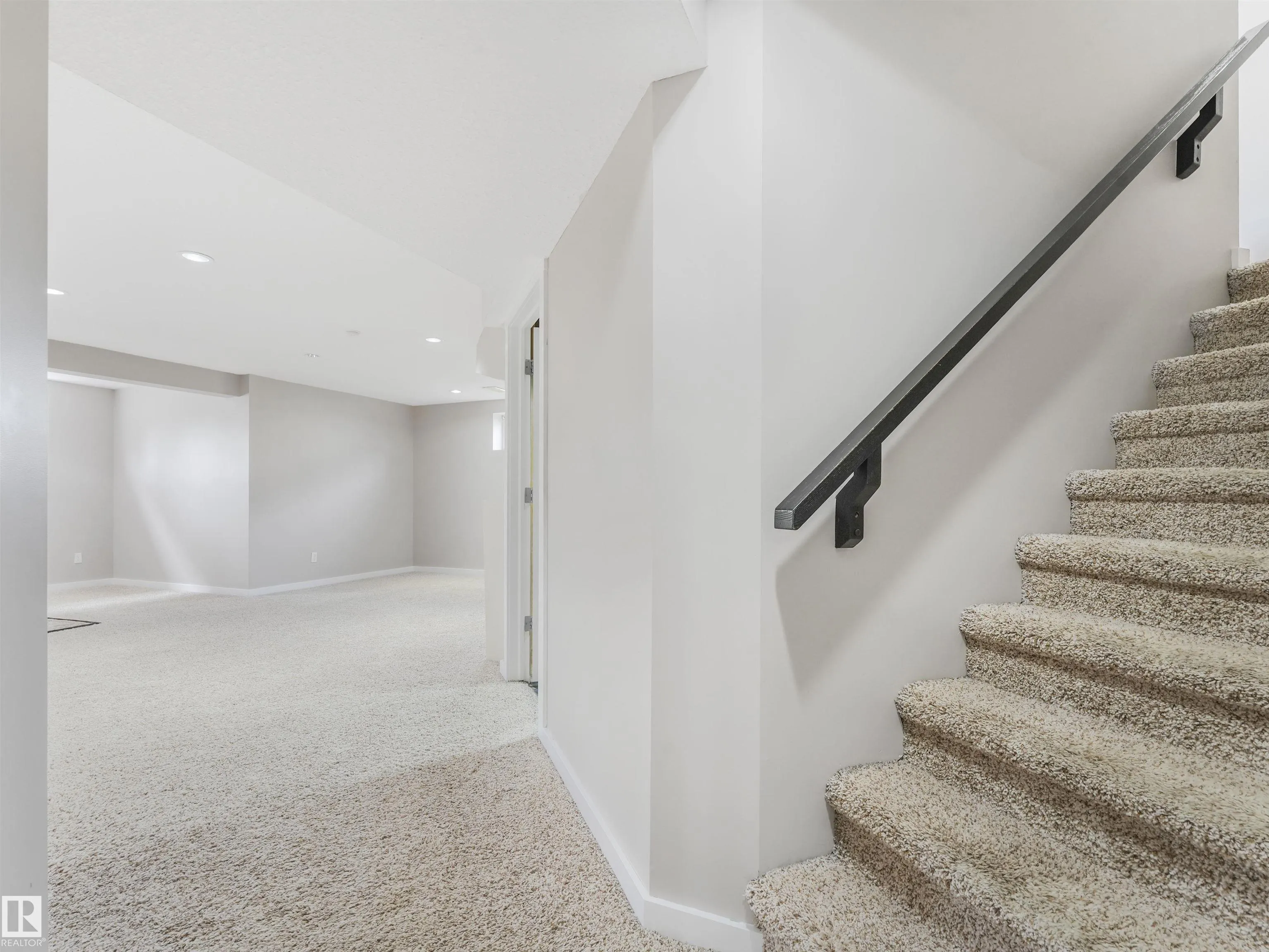 55 RIDGELAND Point(e)