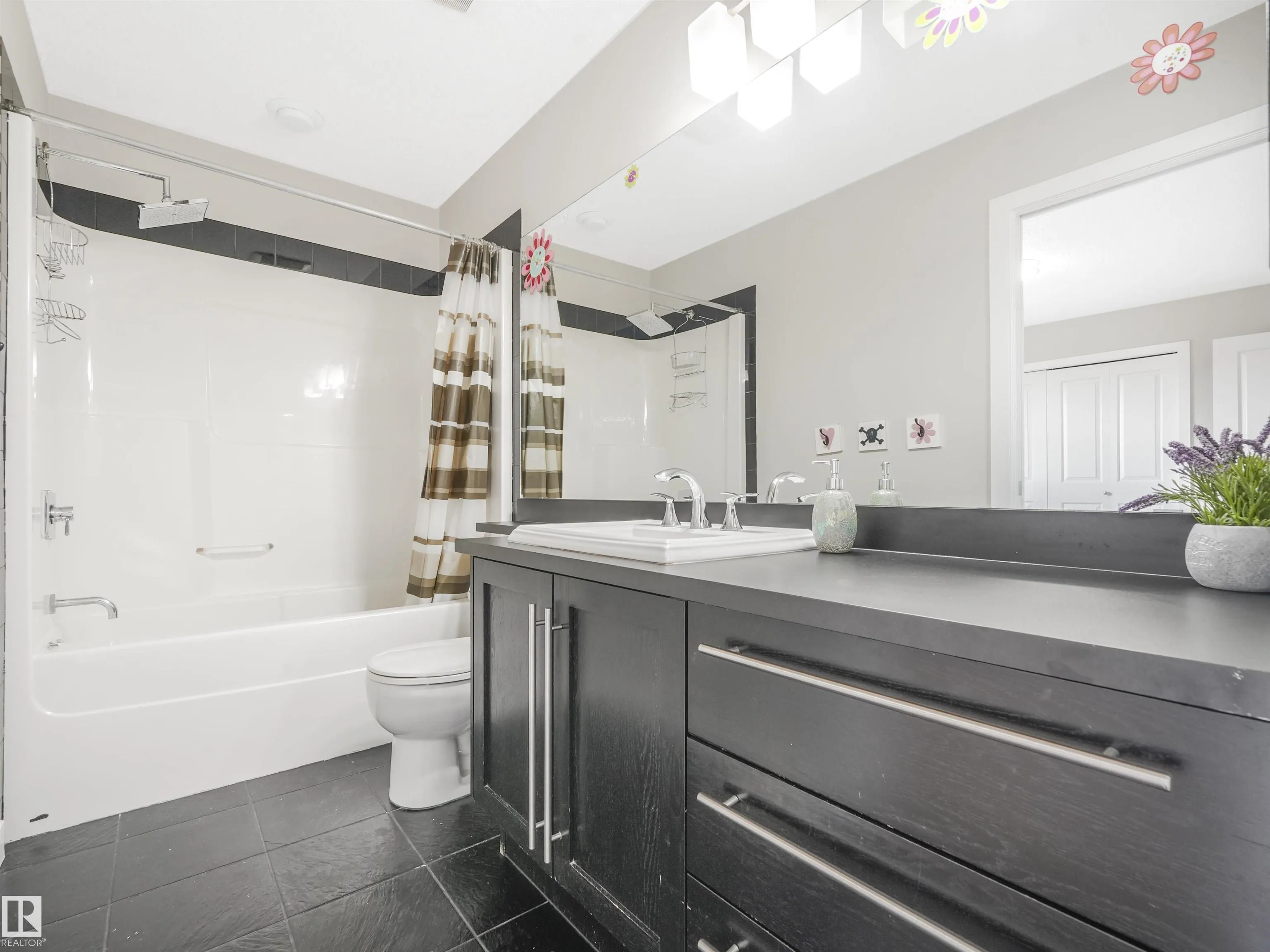 55 RIDGELAND Point(e)