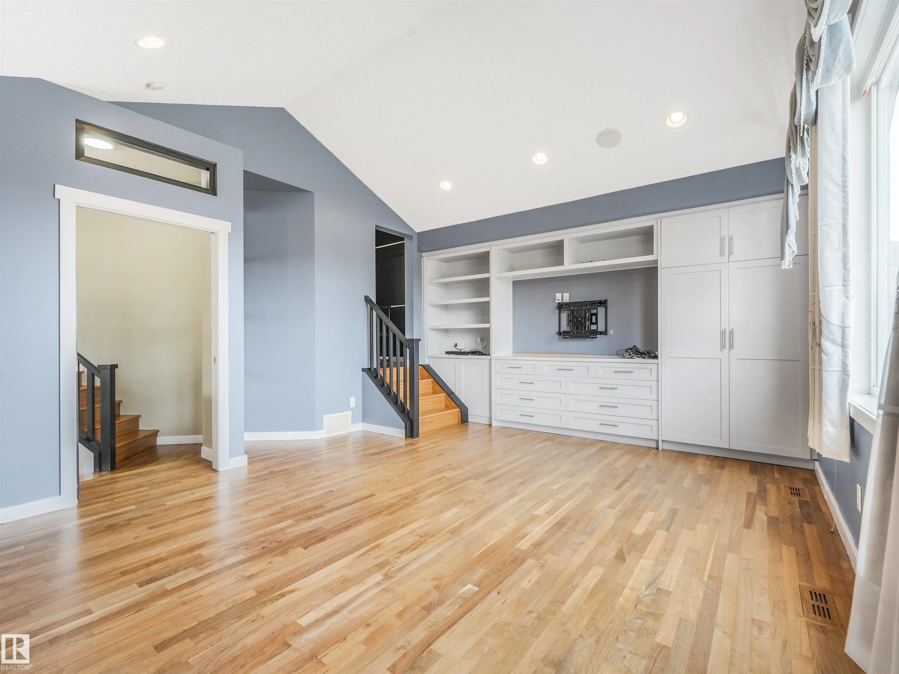 55 RIDGELAND Point(e)