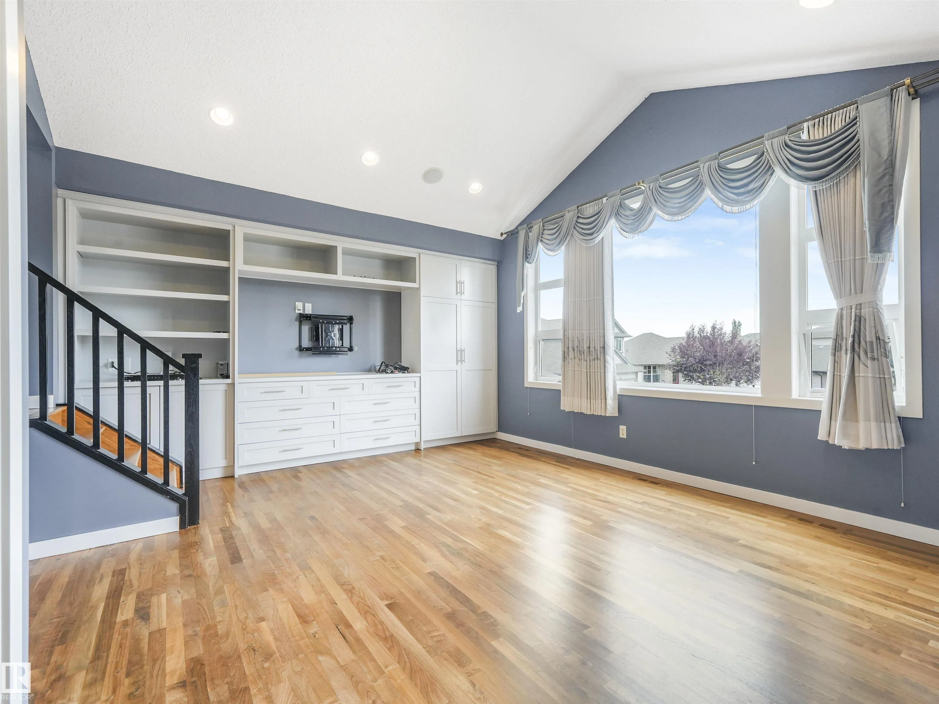55 RIDGELAND Point(e)