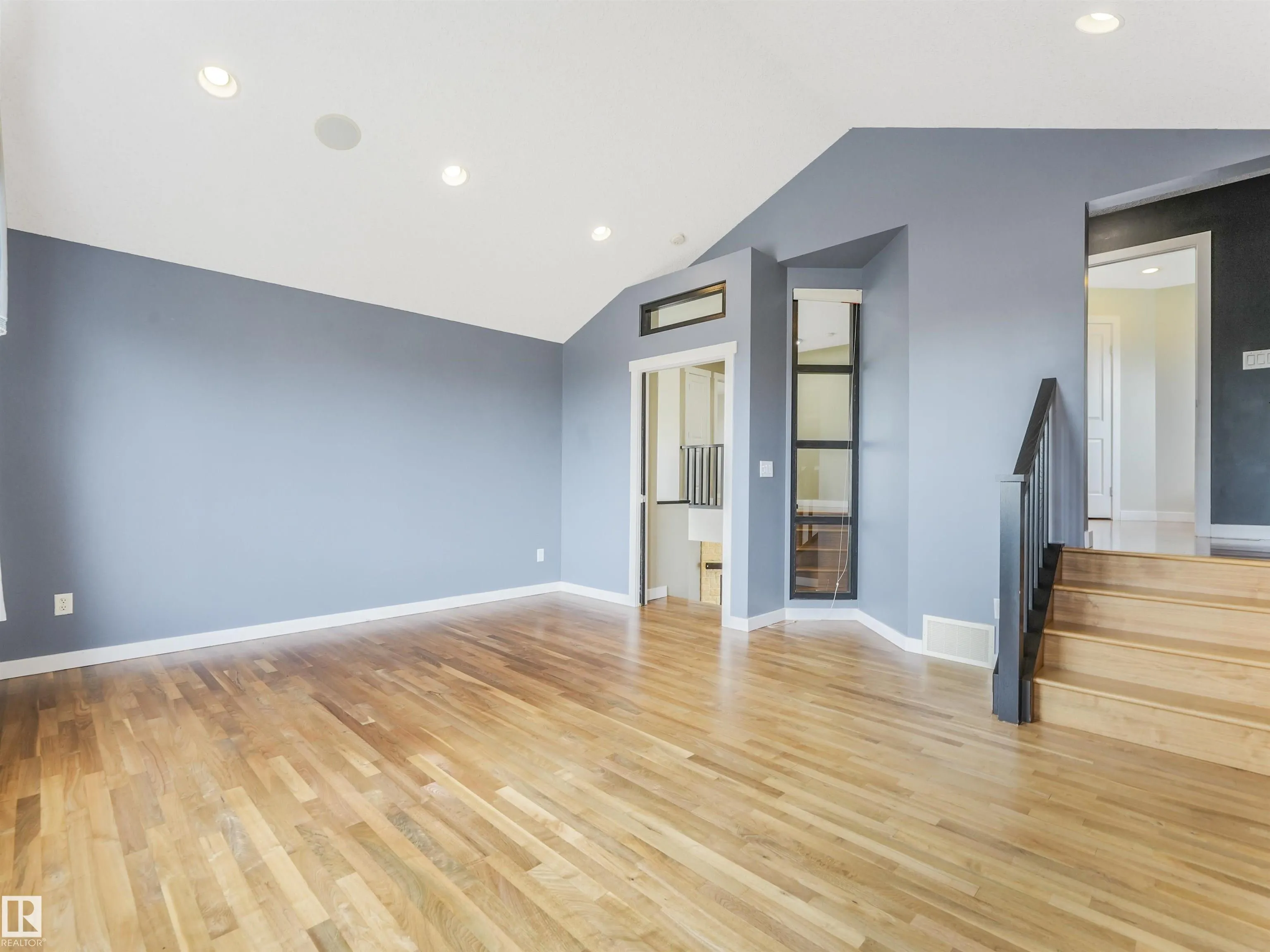 55 RIDGELAND Point(e)
