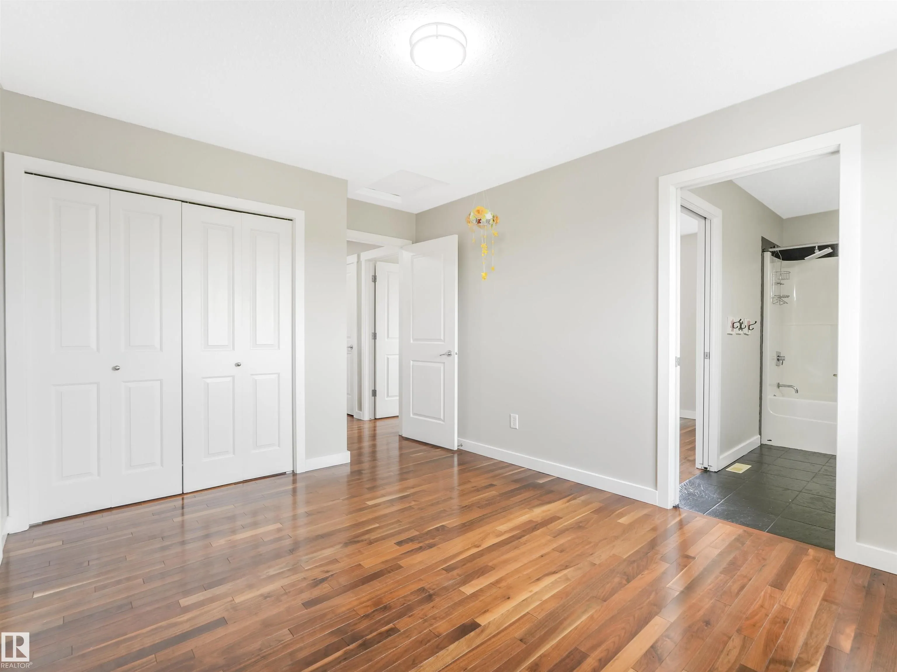 55 RIDGELAND Point(e)