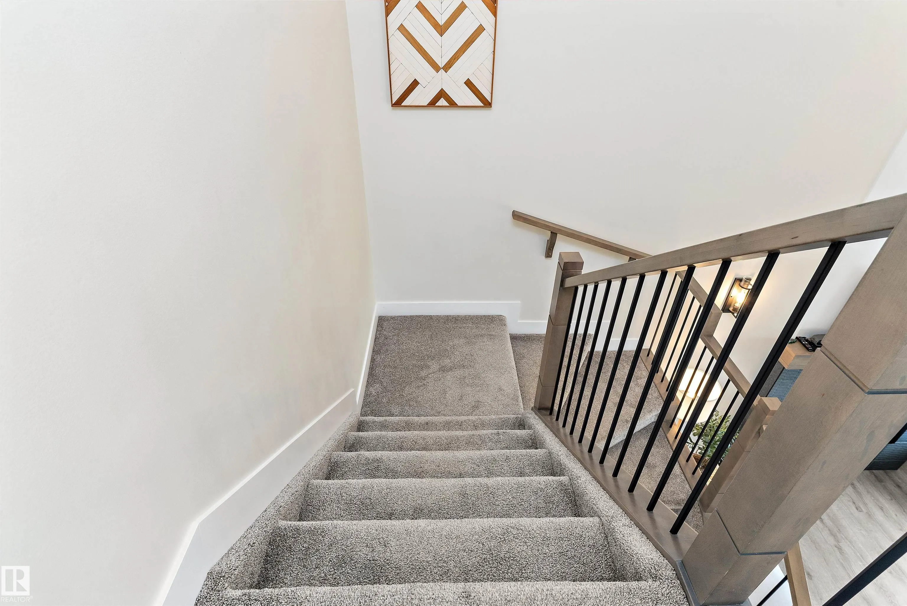 1028 BERG Place