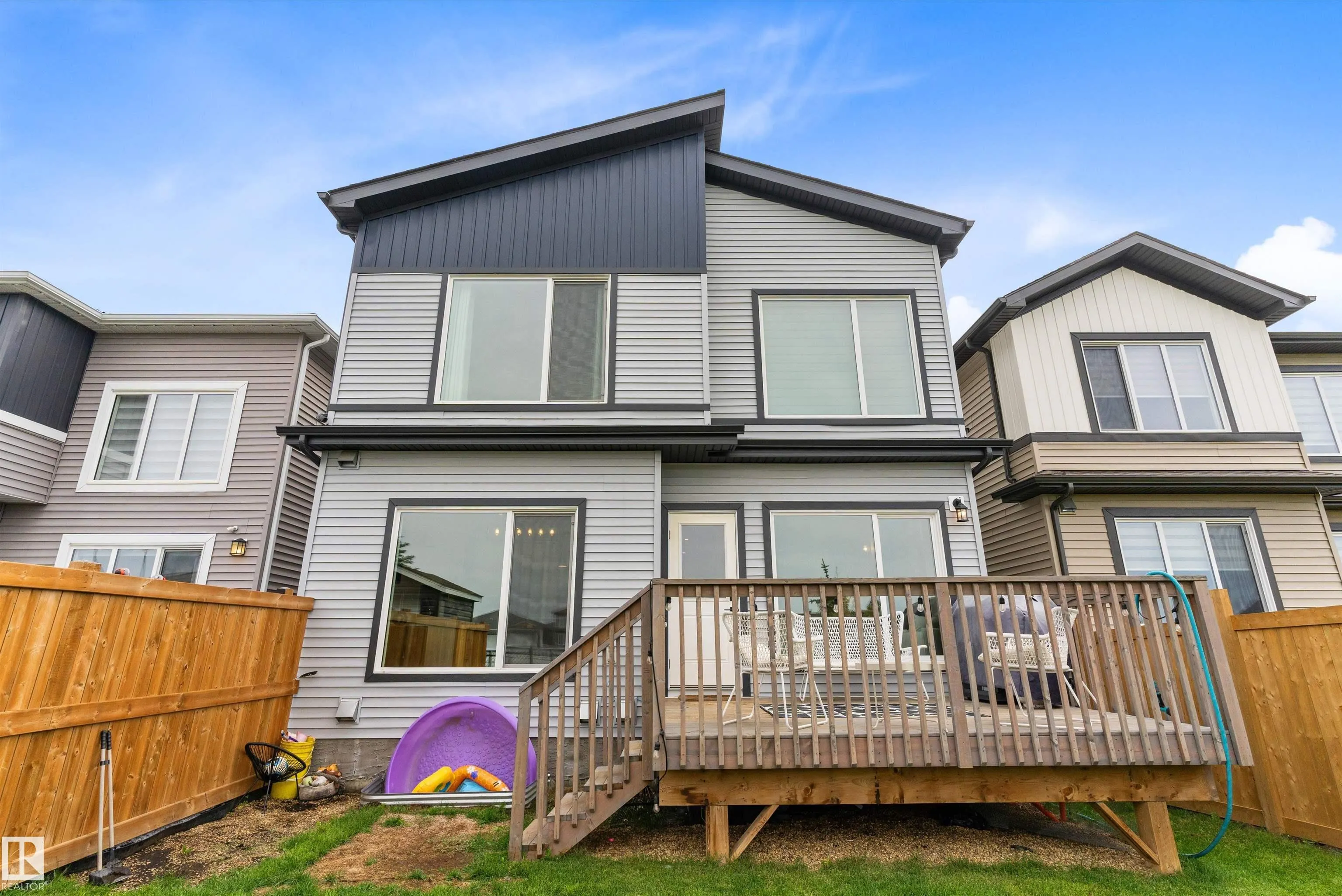 1028 BERG Place