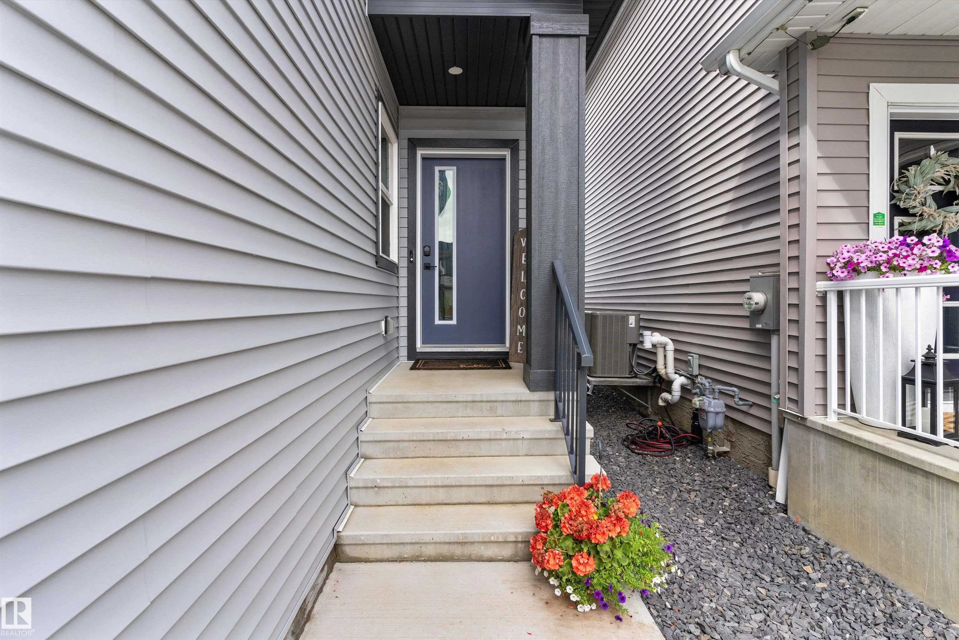 1028 BERG Place