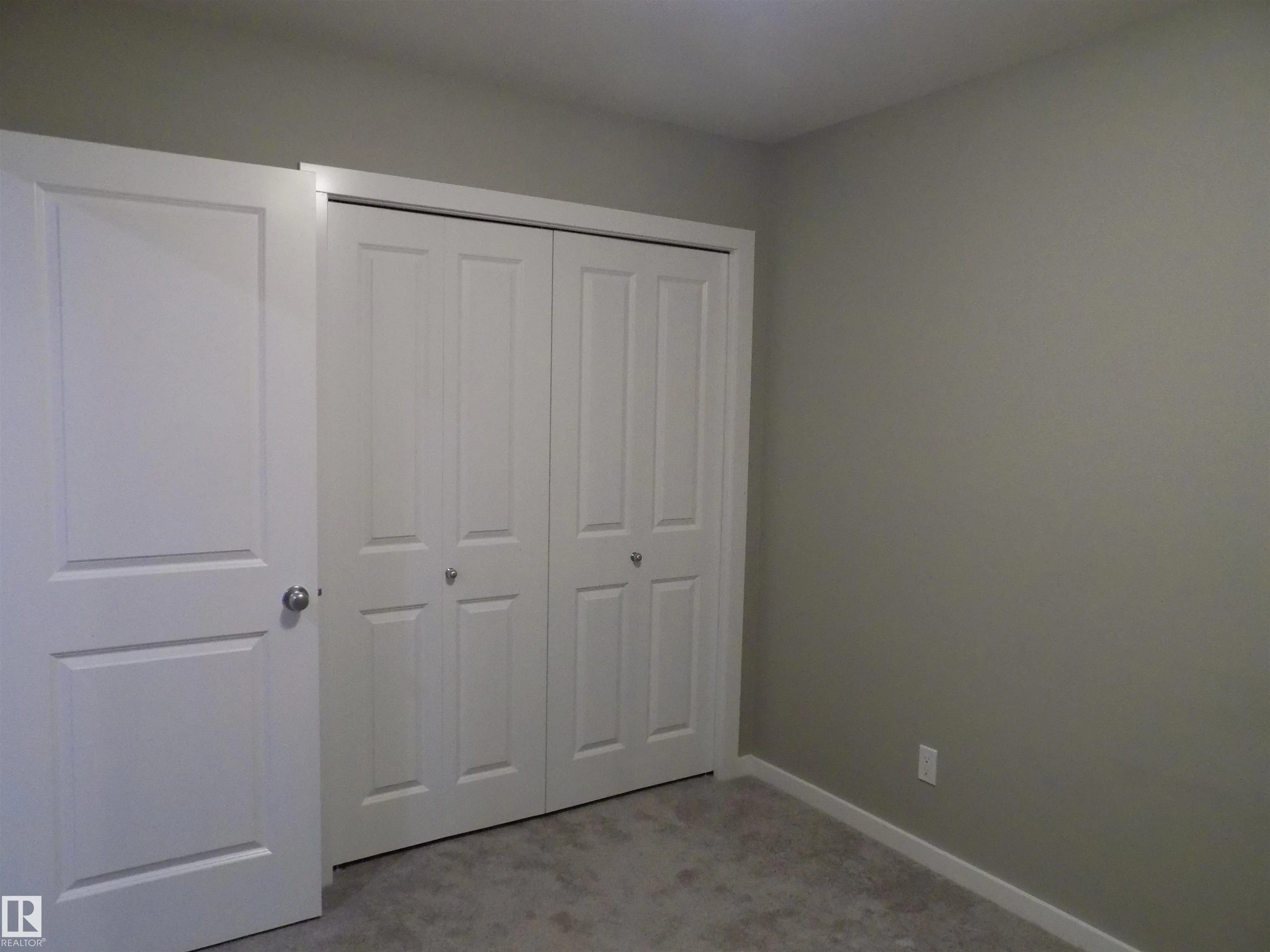 244 LARCH CRESCENT