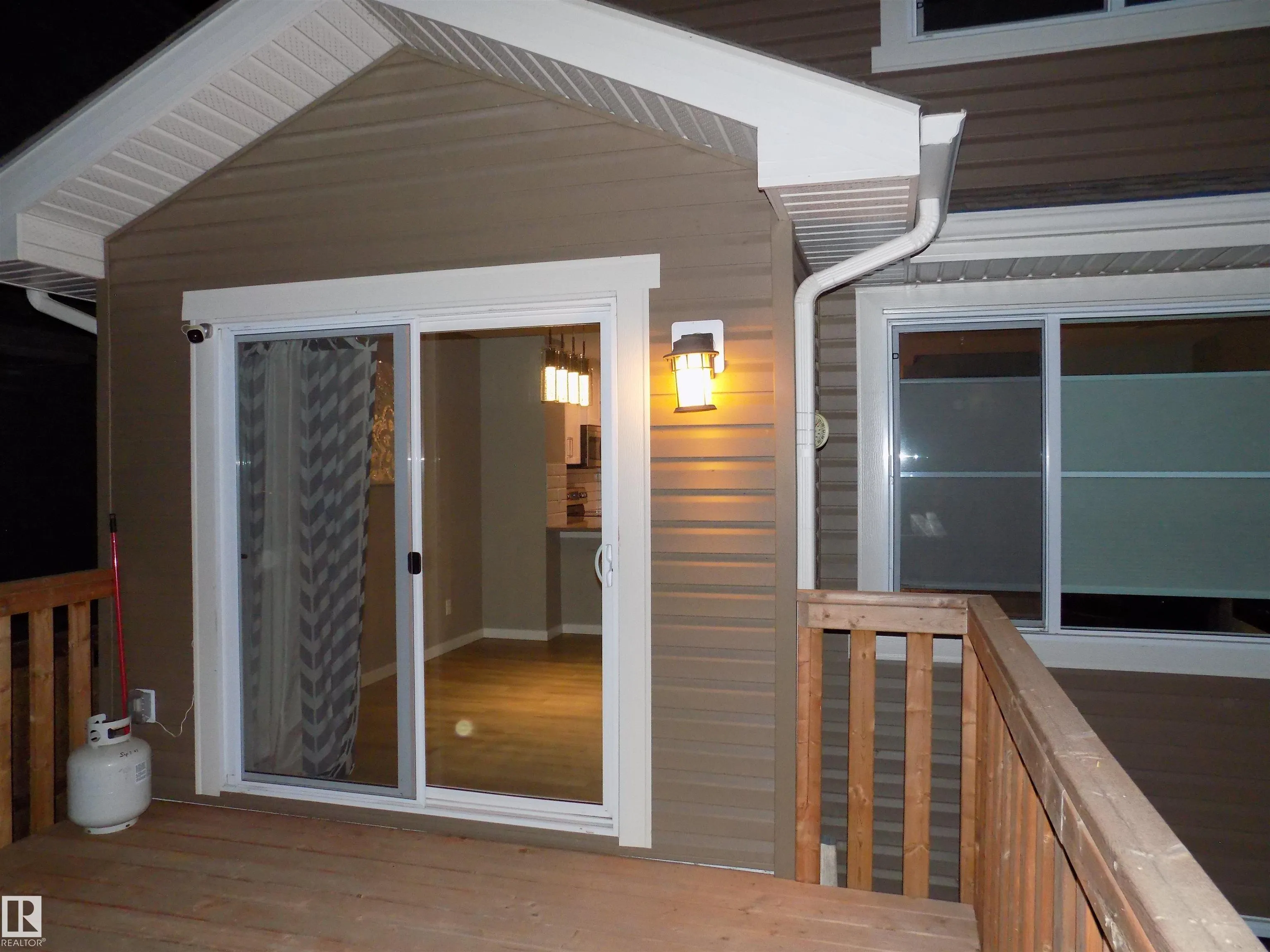 244 LARCH CRESCENT