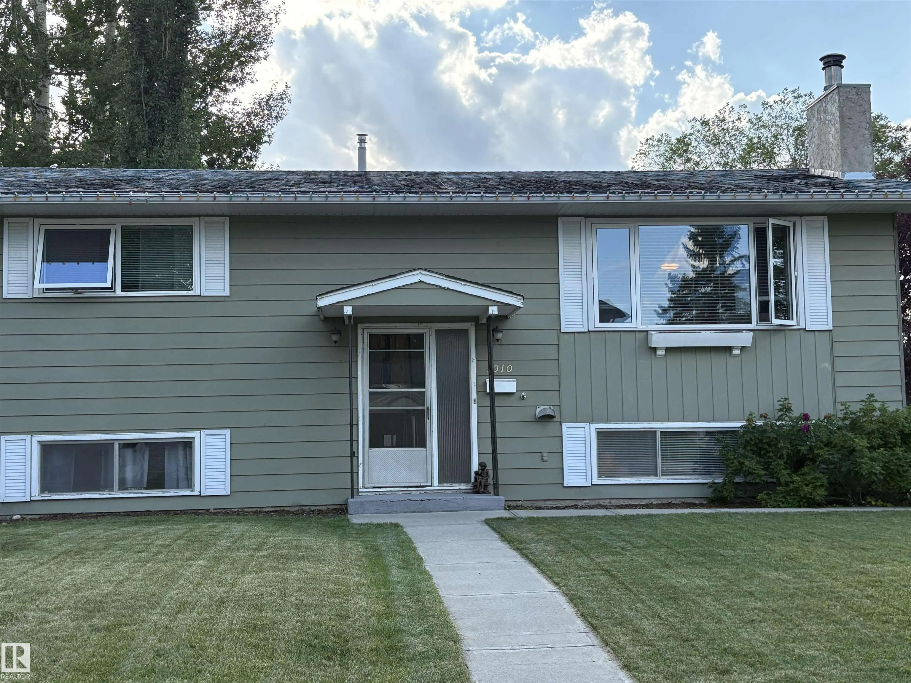 1010 Lueders Crescent