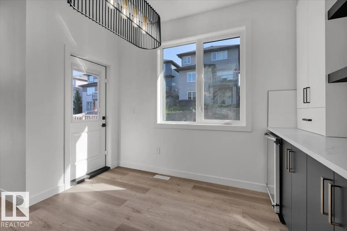 1154 GYRFALCON Crescent