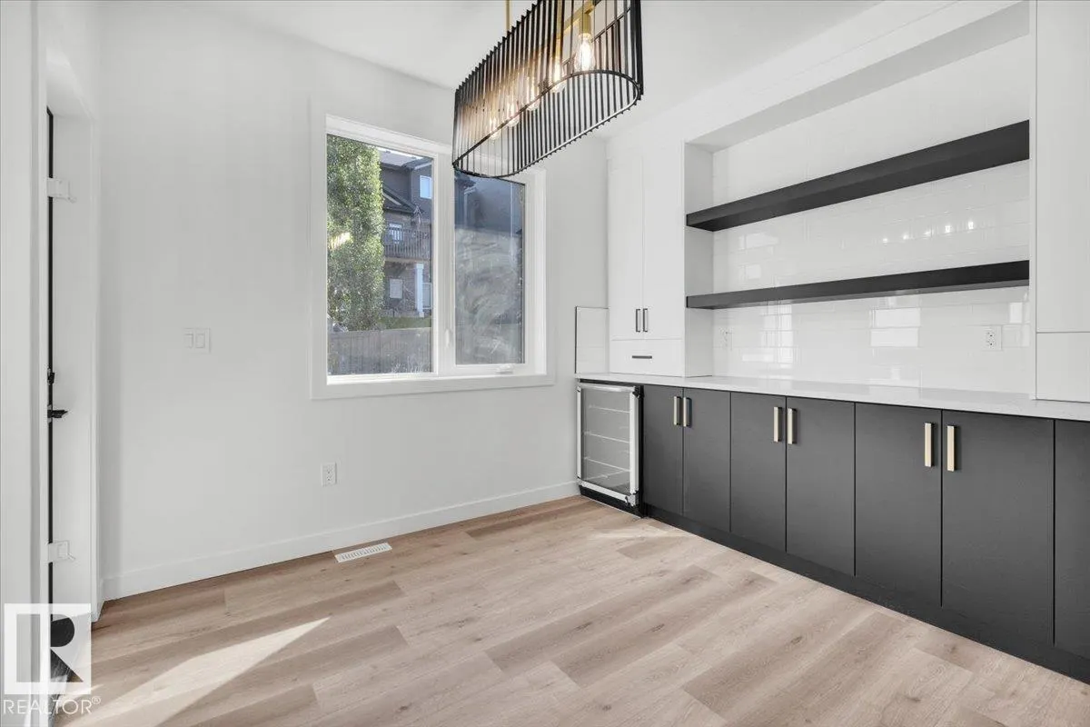 1154 GYRFALCON Crescent