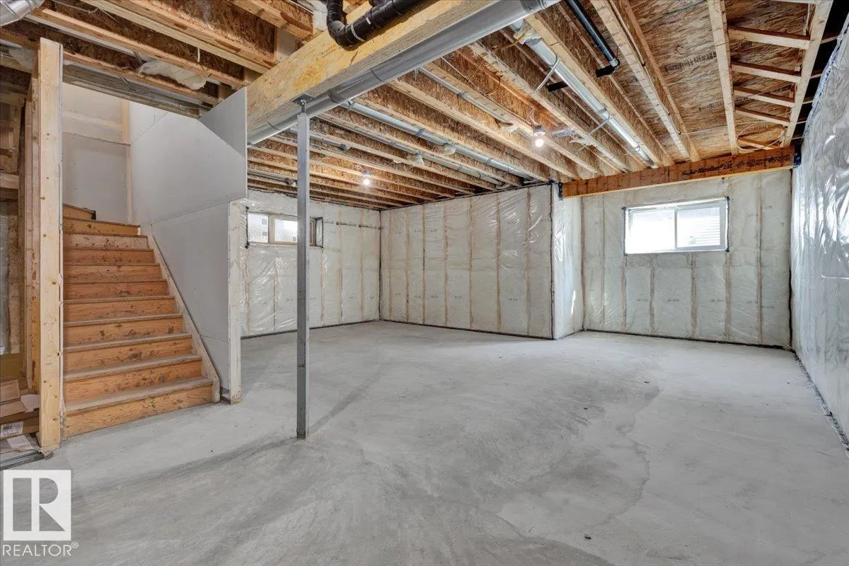 1154 GYRFALCON Crescent