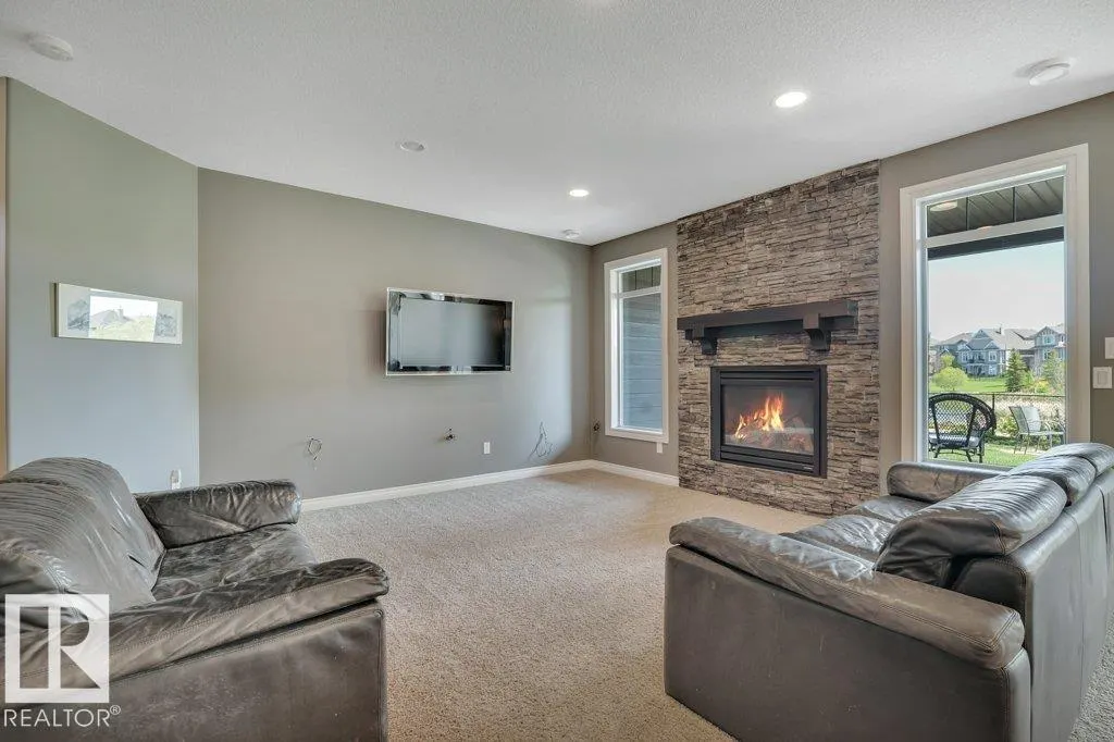 3262 WHITELAW Drive