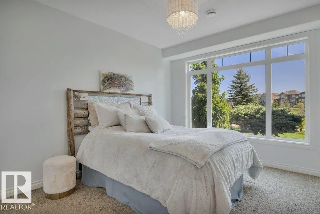 3262 WHITELAW Drive