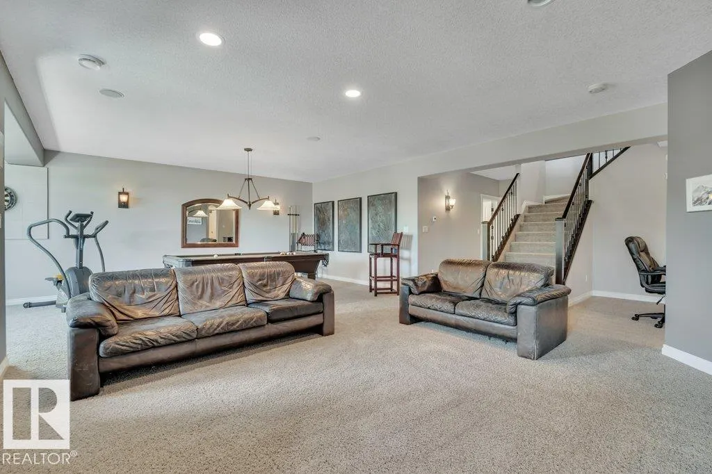 3262 WHITELAW Drive