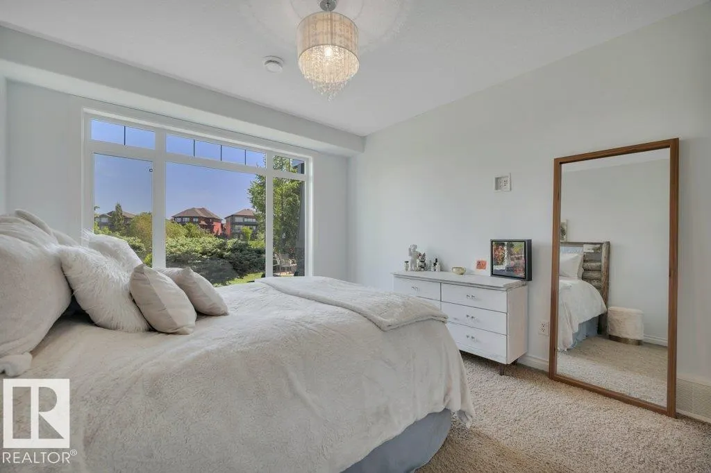 3262 WHITELAW Drive