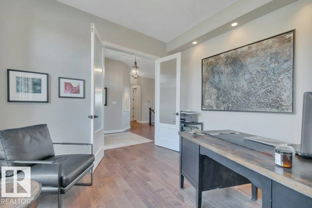 3262 WHITELAW Drive