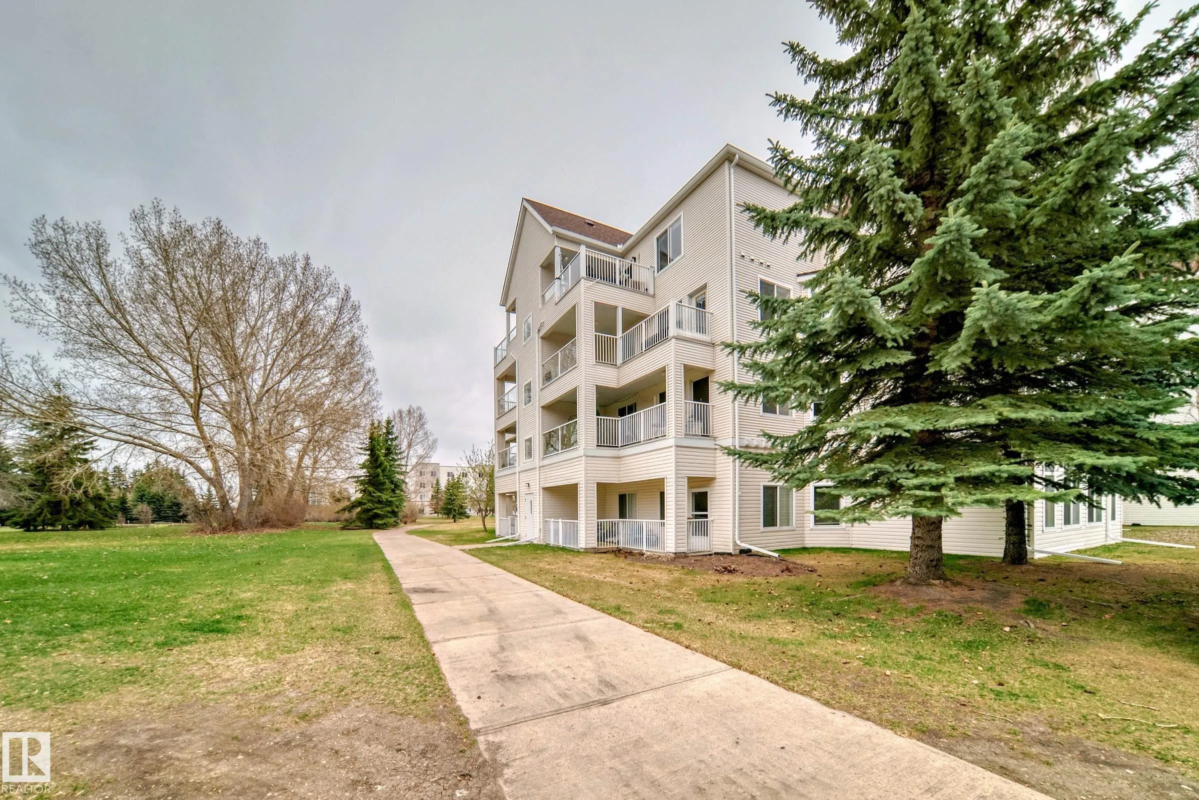 78 McKenney Avenue