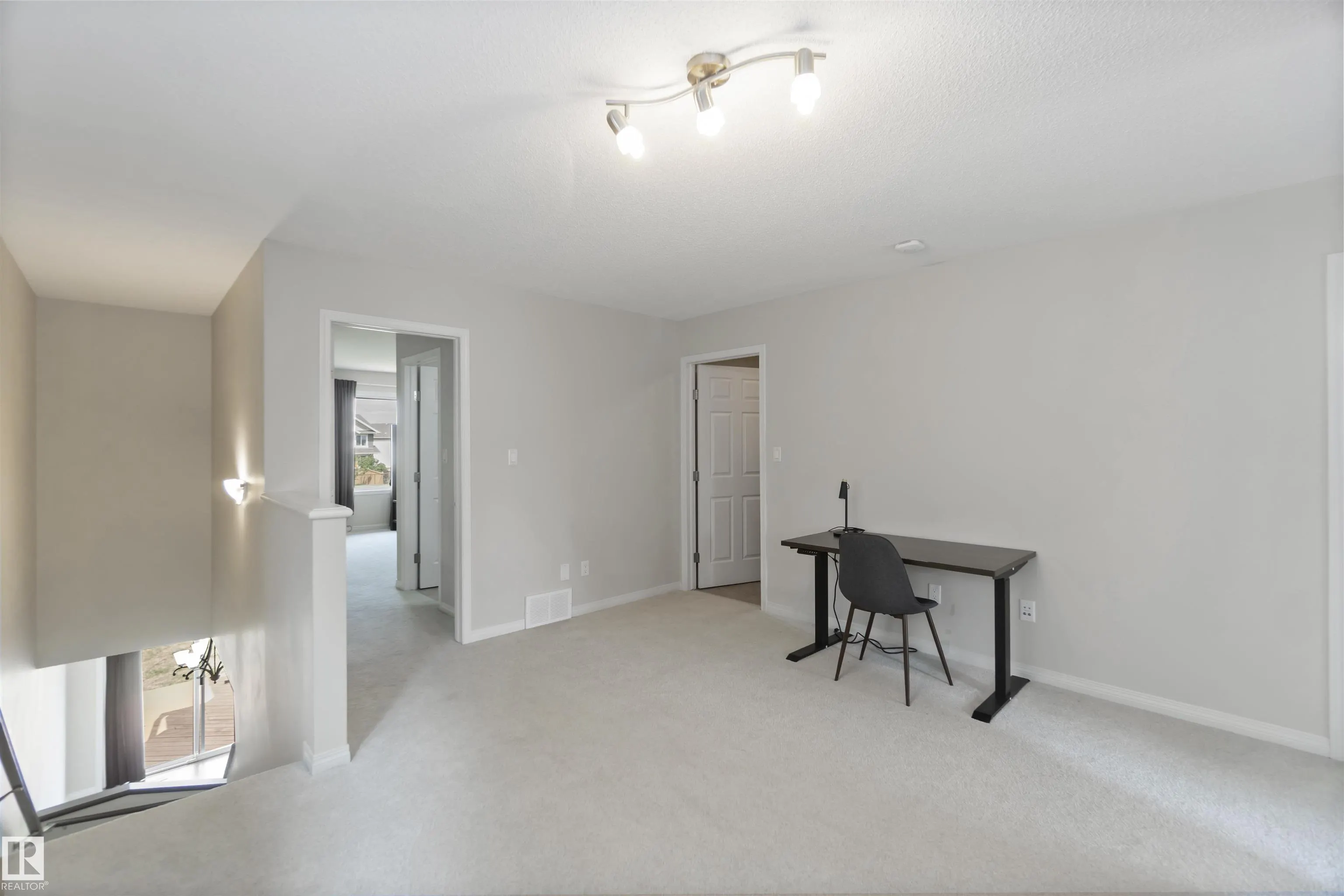 1634 Chapman Way